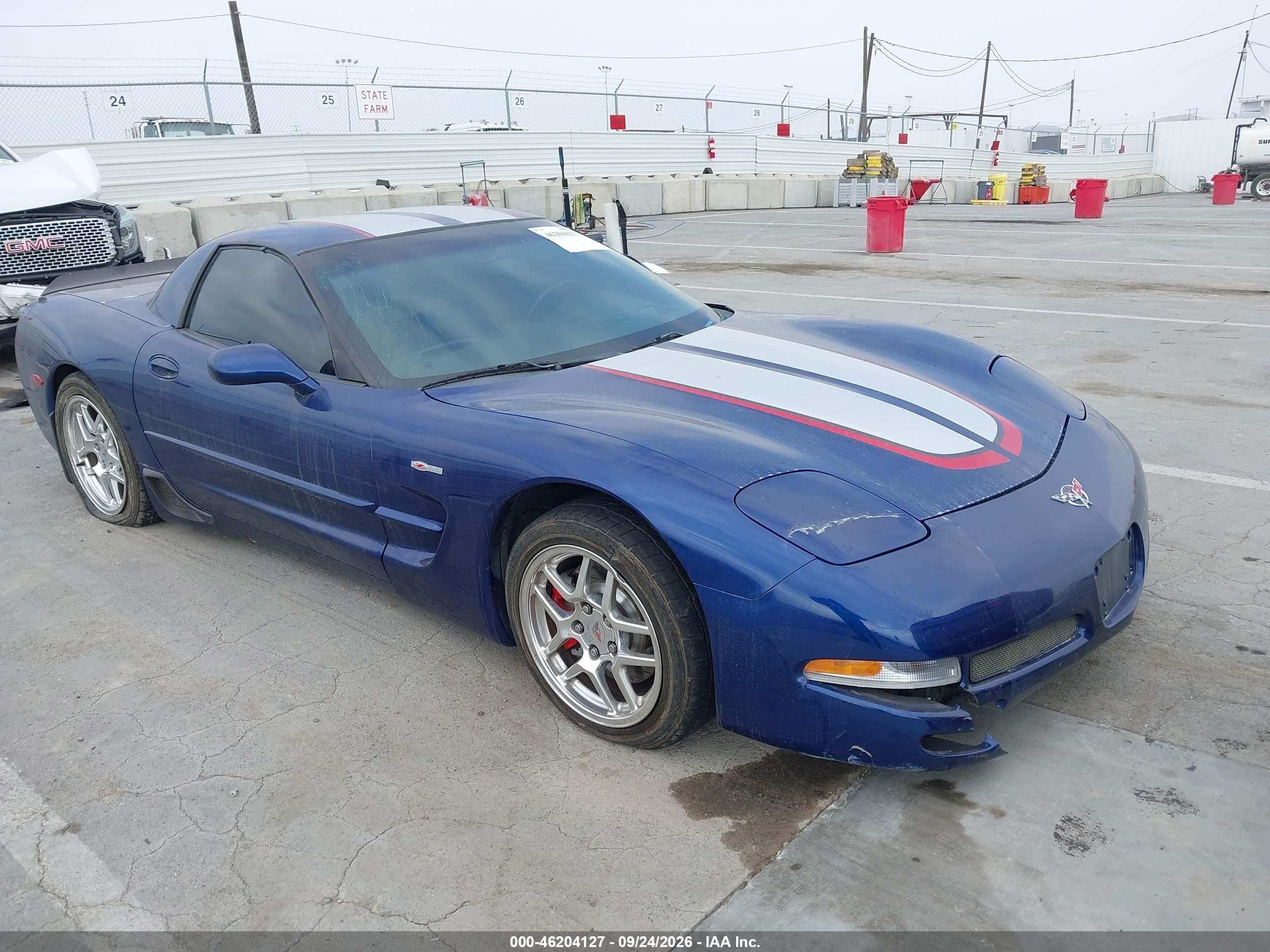 2004 Chevrolet Corvette VIN 1G1YY12S245125521 — IAAI salvage auction photo