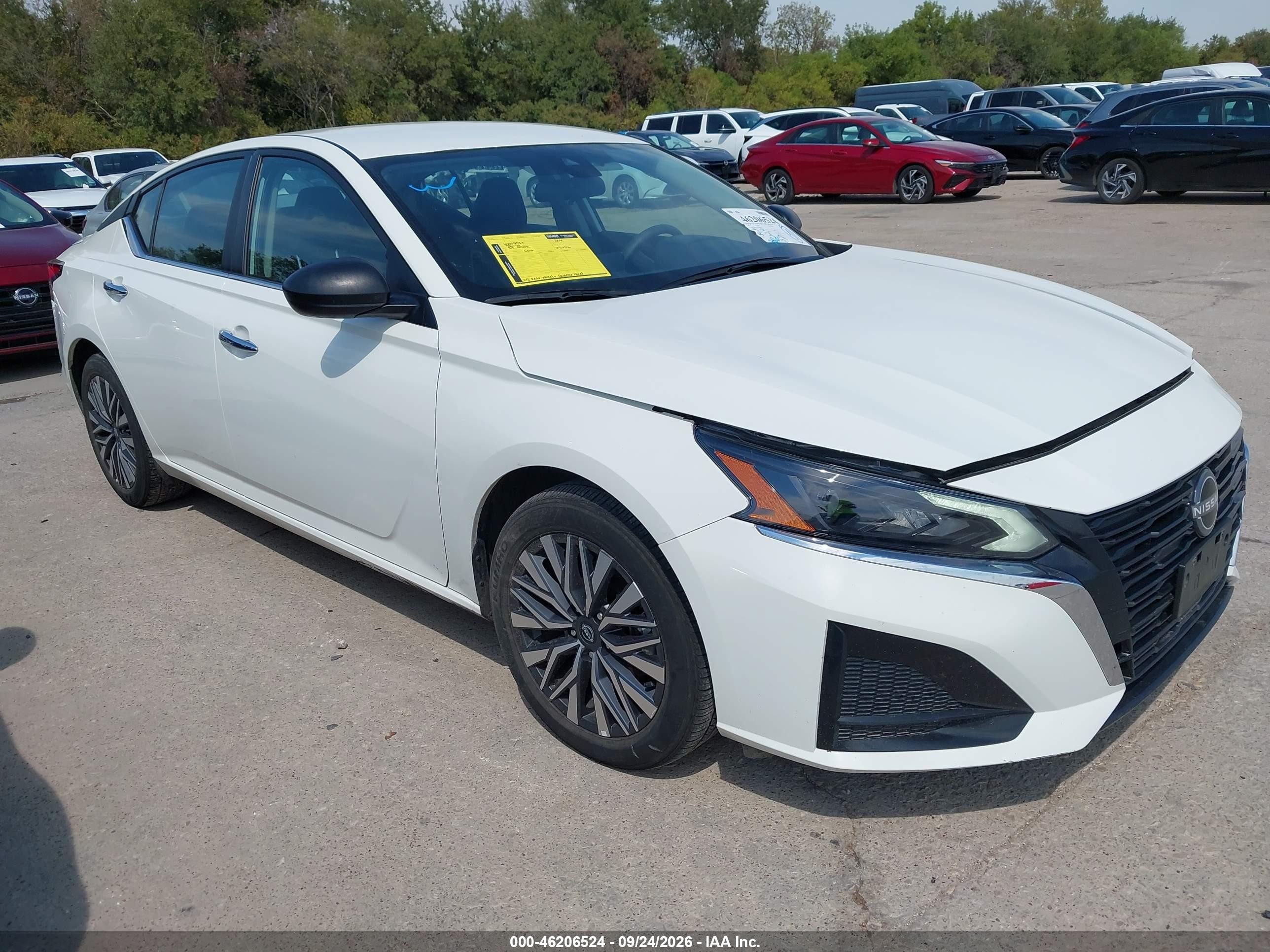 2025 Nissan Altima VIN 1N4BL4DV2SN390771 — IAAI salvage auction photo