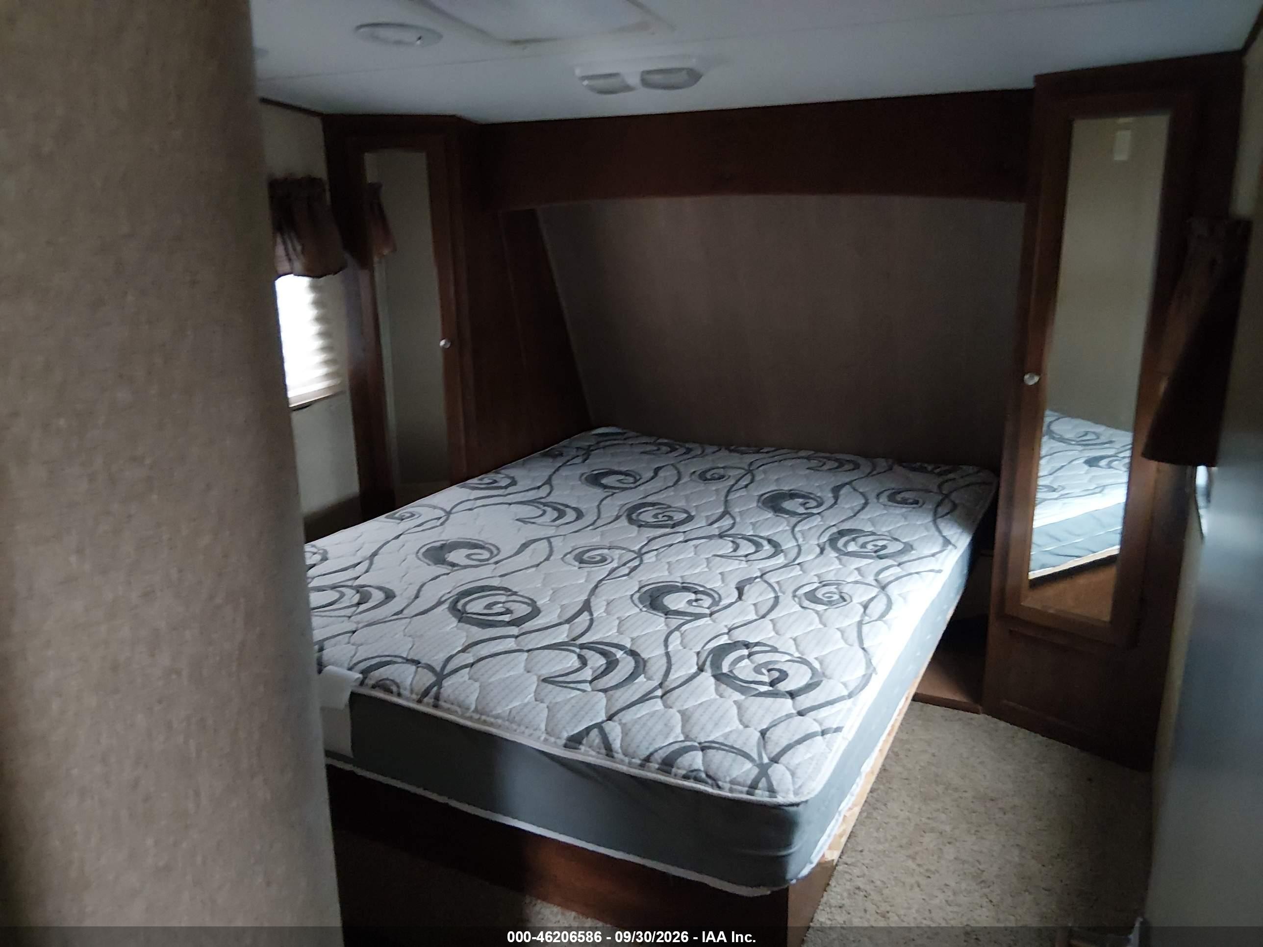 2014 Coachmen Other VIN 5ZT3CLTB5EA309126 IAAI salvage auction — Storm Damage, Salvage (Nebraska), sold $4,300 on 2026-10-20 (photo 8)