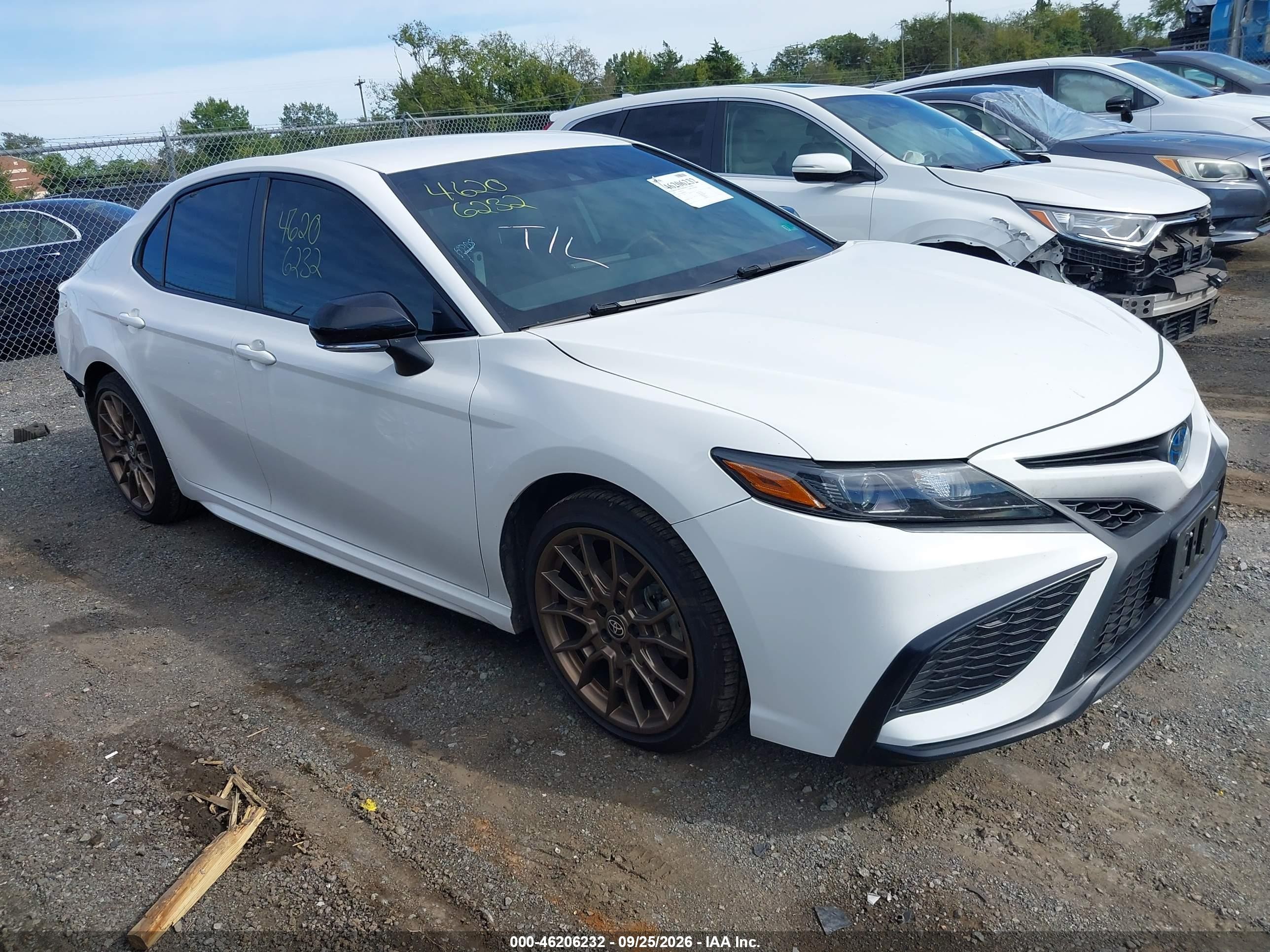 2024 Toyota Camry Hybrid VIN 4T1G31AK2RU060133 — IAAI salvage auction photo