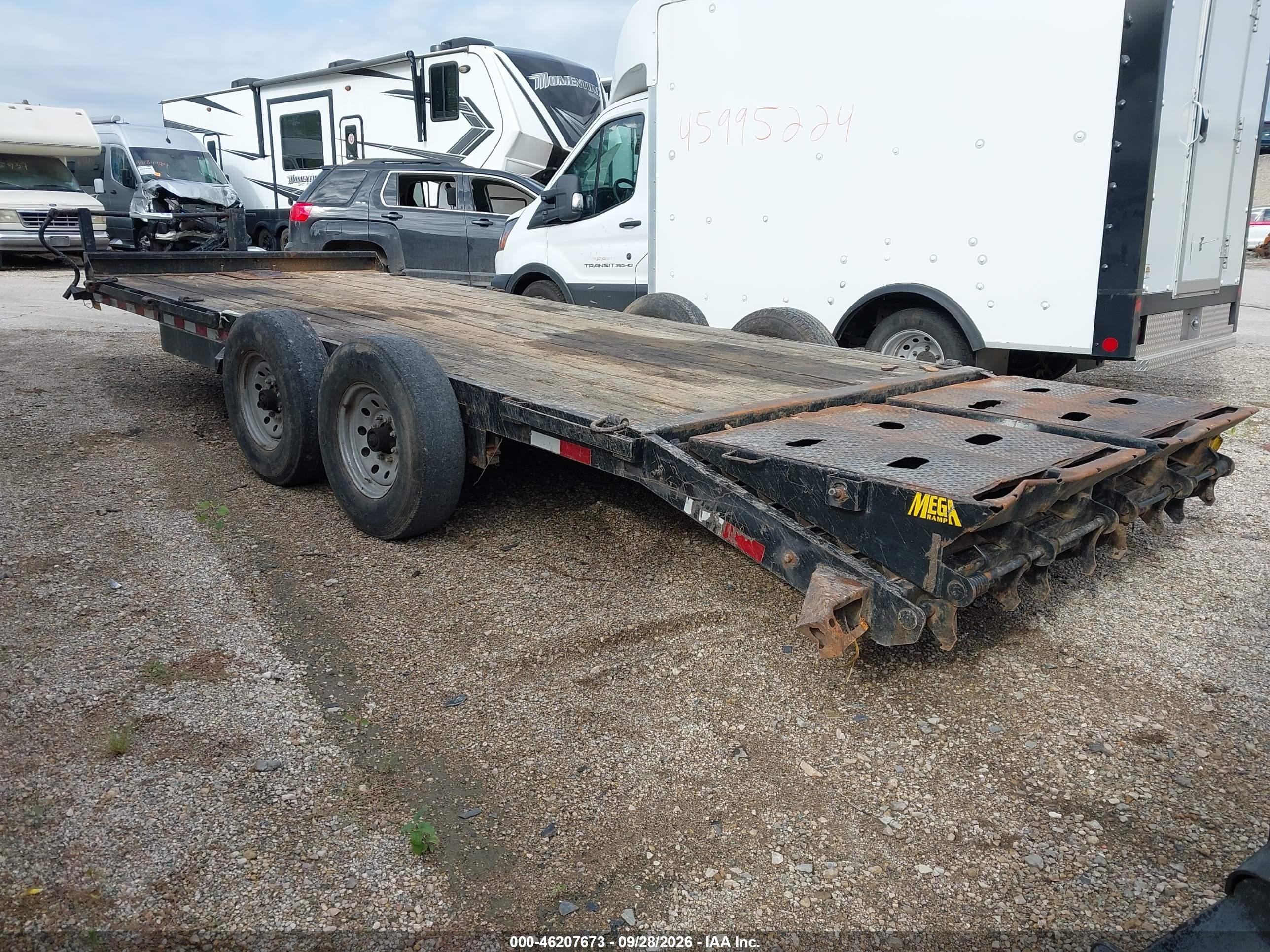 2020 Big Tex Trailer Co Inc Unknown VIN 16VEX2028L2035154 IAAI salvage auction — Rear End, Rebuildable (Florida), sold $1,850 on 2026-10-14 (photo 3)