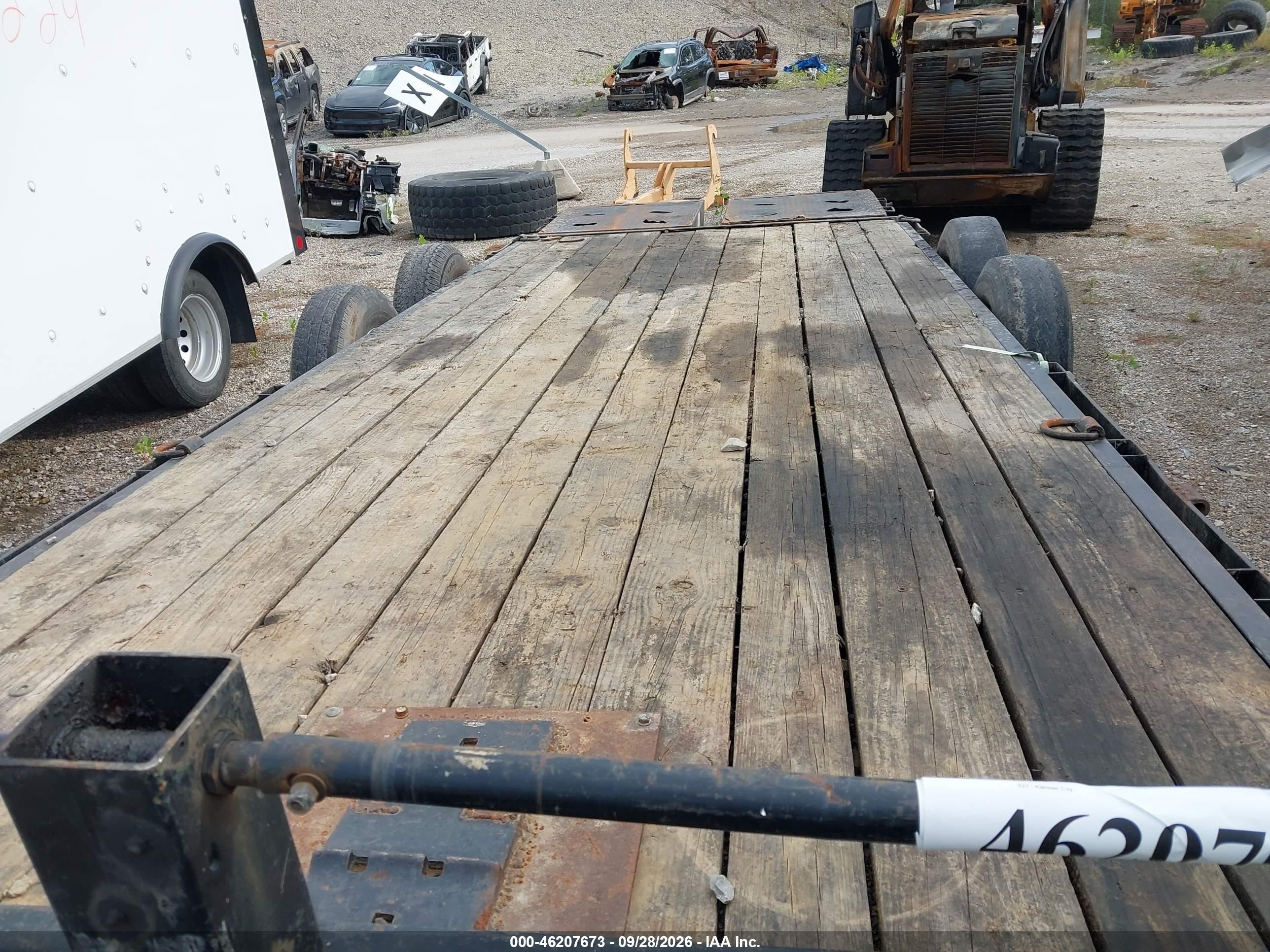2020 Big Tex Trailer Co Inc Unknown VIN 16VEX2028L2035154 IAAI salvage auction — Rear End, Rebuildable (Florida), sold $1,850 on 2026-10-14 (photo 5)