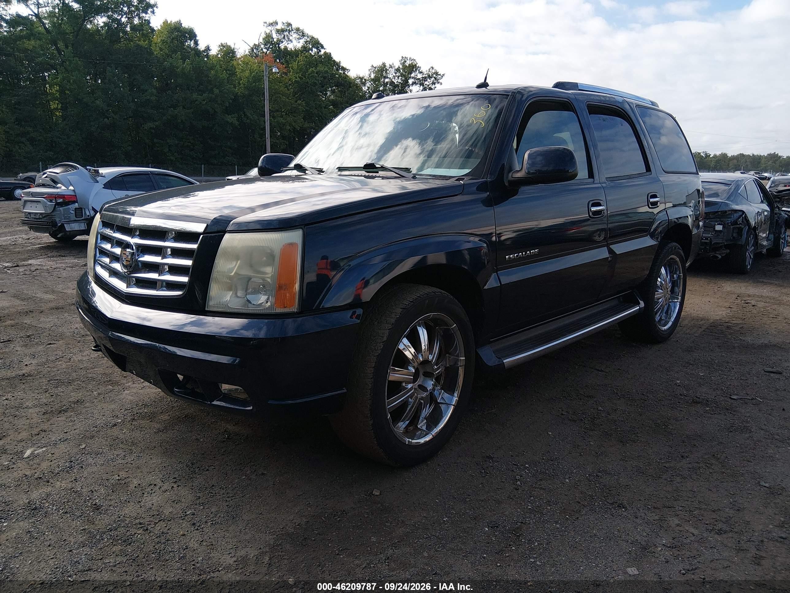 2004 Cadillac Escalade VIN 1GYEK63N44R225527 IAAI salvage auction — Normal Wear, Clear (Virginia), sold $775 on 2026-10-06 (photo 2)