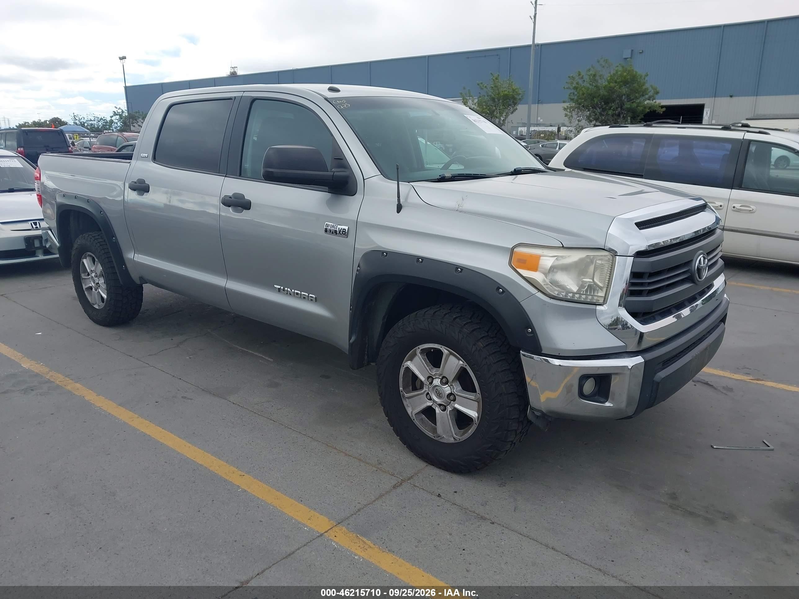 2014 Toyota Tundra VIN 5TFDY5F15EX387148 — IAAI salvage auction photo