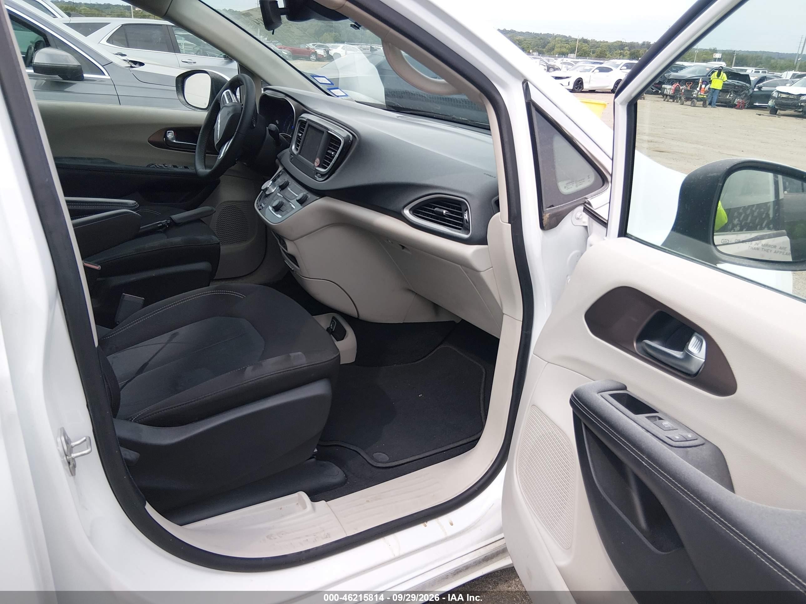 2023 Chrysler Voyager VIN 2C4RC1CG6PR601765 IAAI salvage auction — Front End, Enterprise Vehicles Clear Only (Texas), sold $11,600 on 2026-10-02 (photo 5)