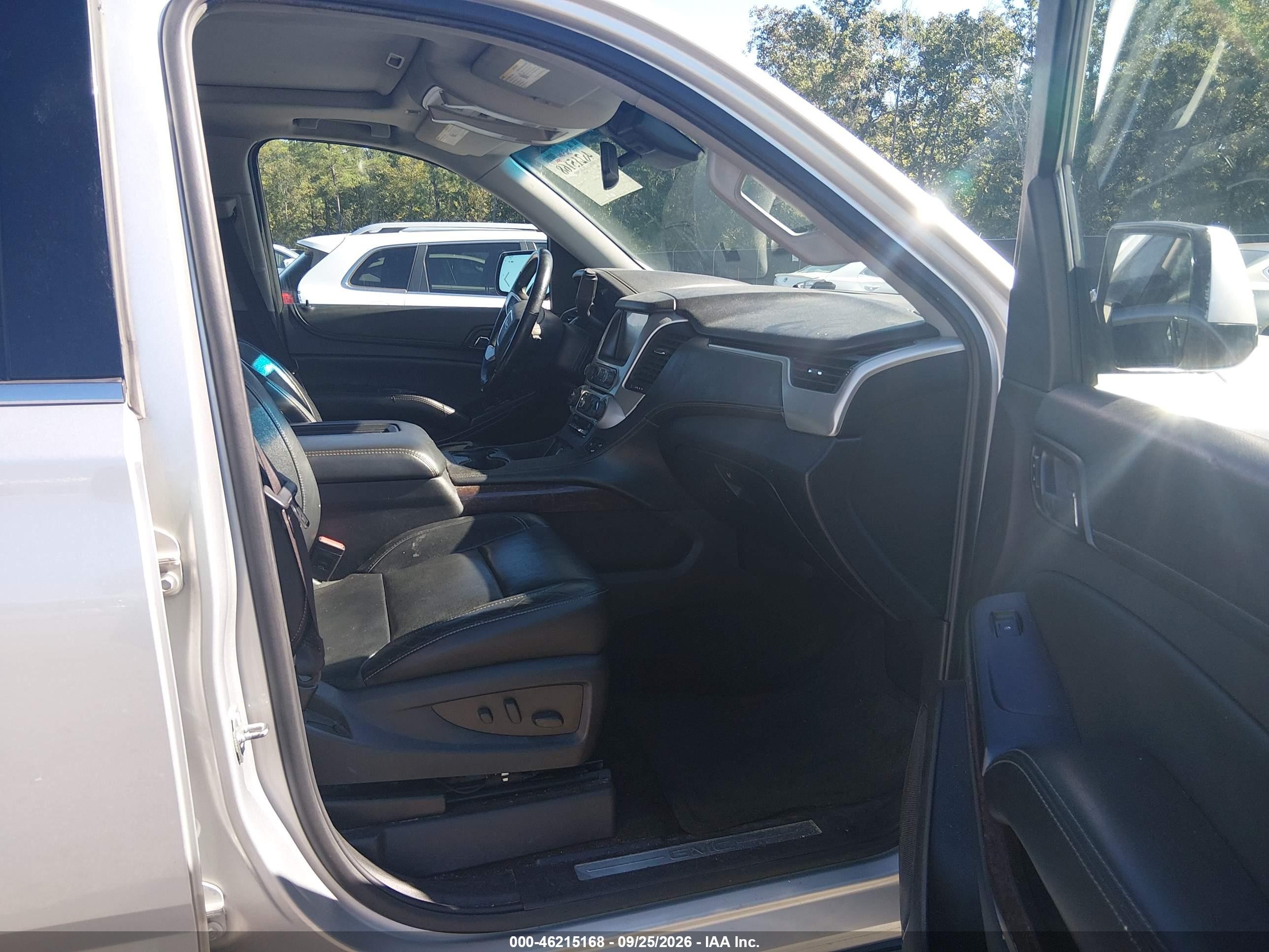 2016 Gmc Yukon VIN 1GKS1BKC7GR230167 IAAI salvage auction — Rear End, Repossession Paperwork (Georgia), sold $8,525 on 2026-10-02 (photo 5)