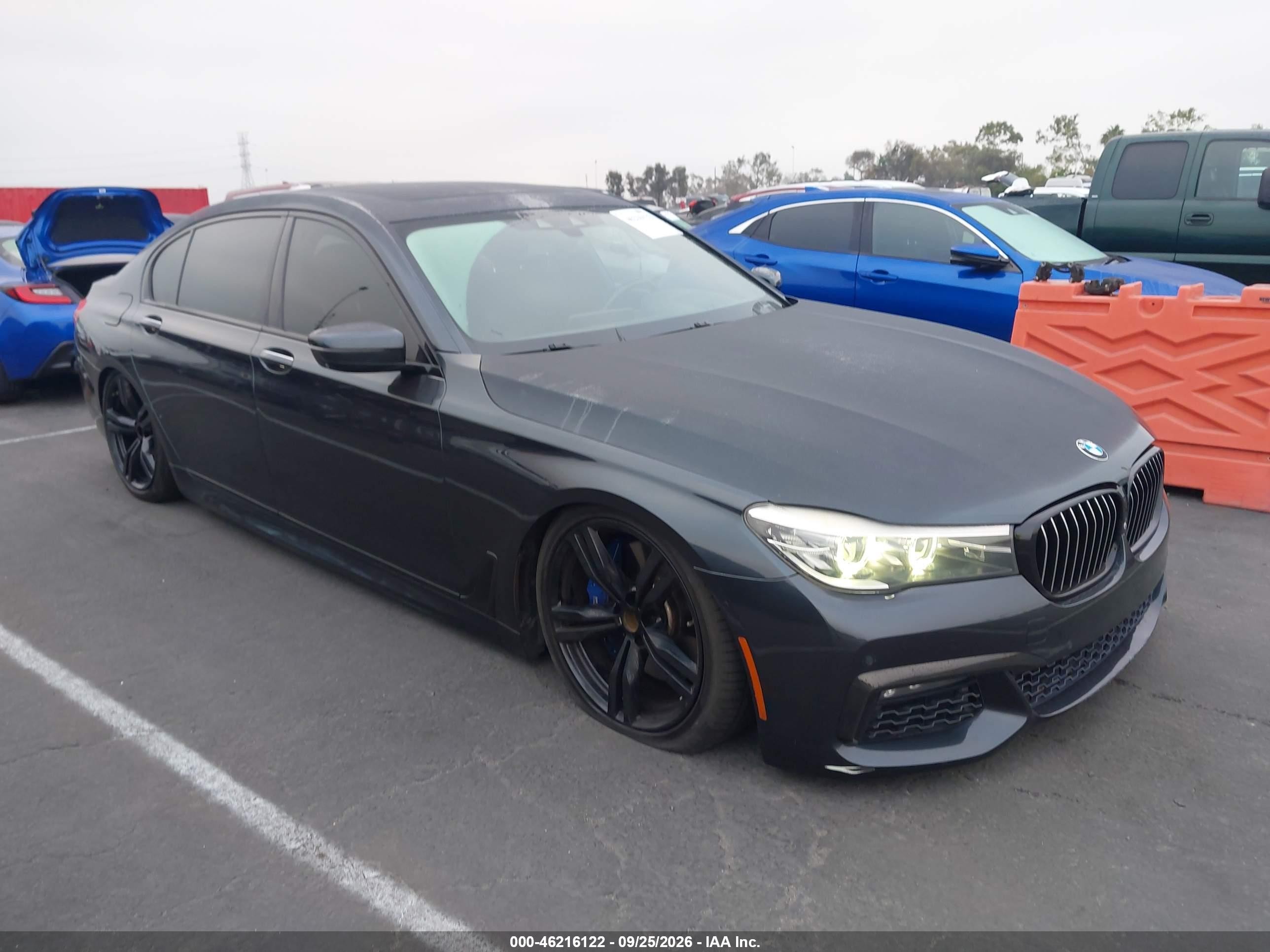 2017 BMW 7 Series VIN WBA7E2C5XHG740531 — IAAI salvage auction photo