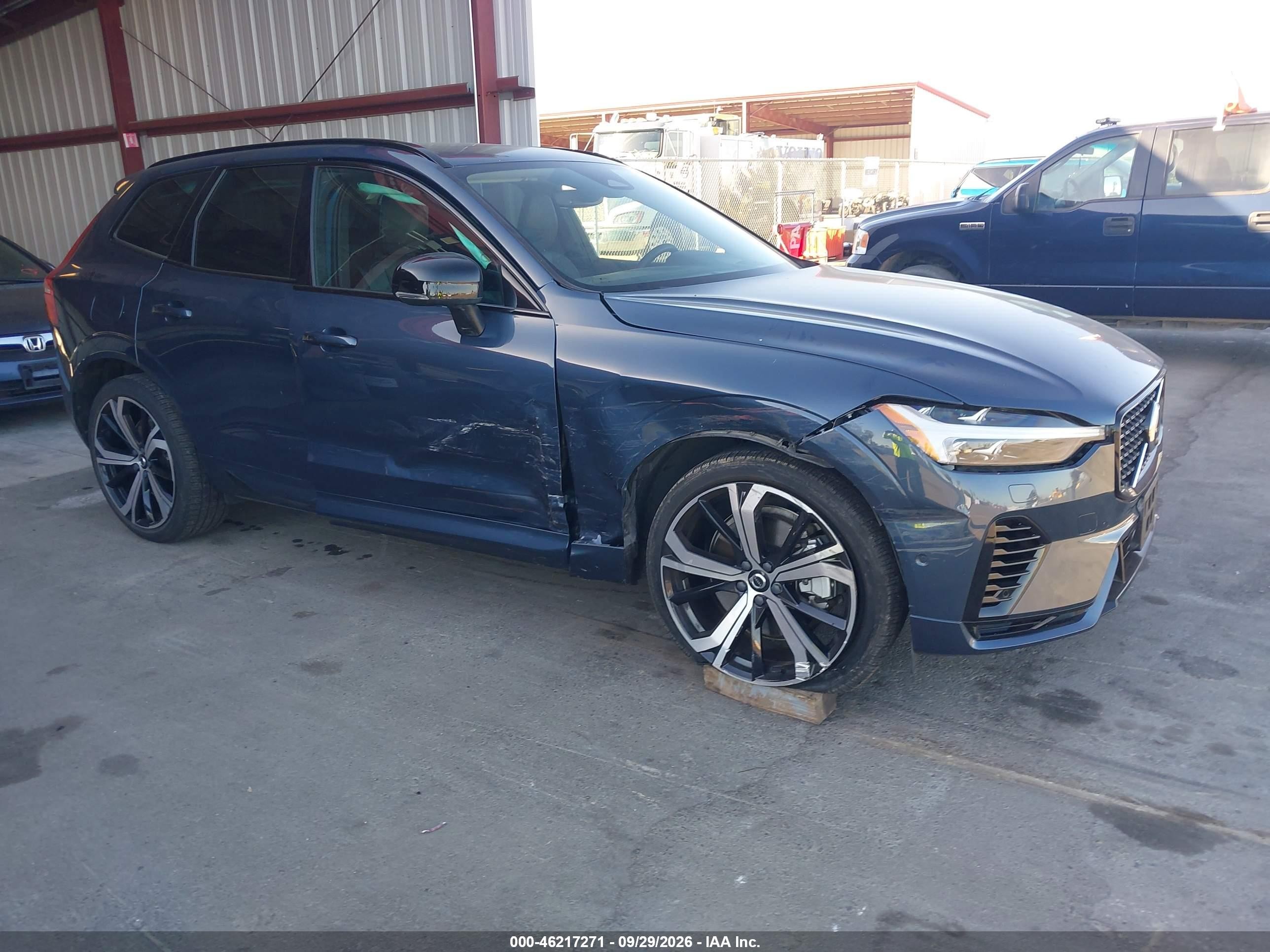 2023 Volvo XC60 Recharge VIN YV4H60DX3P1245837 — IAAI salvage auction photo