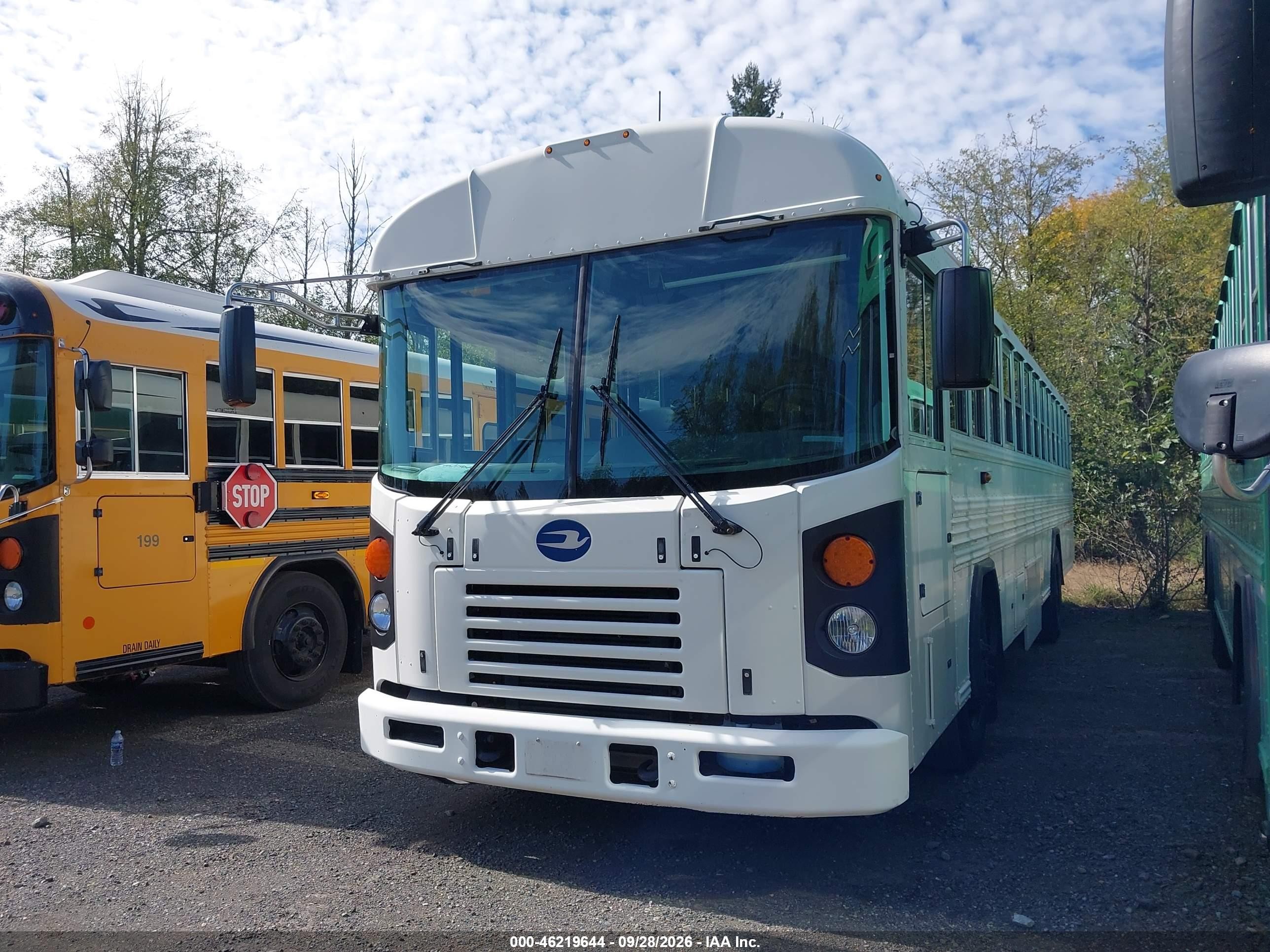 2016 Blue Bird School Bus / Transit Bus VIN 1BABLCPA4GF320262 IAAI salvage auction — Normal Wear, Sf97 (Washington), sold $21,550 on 2026-10-08 (photo 2)