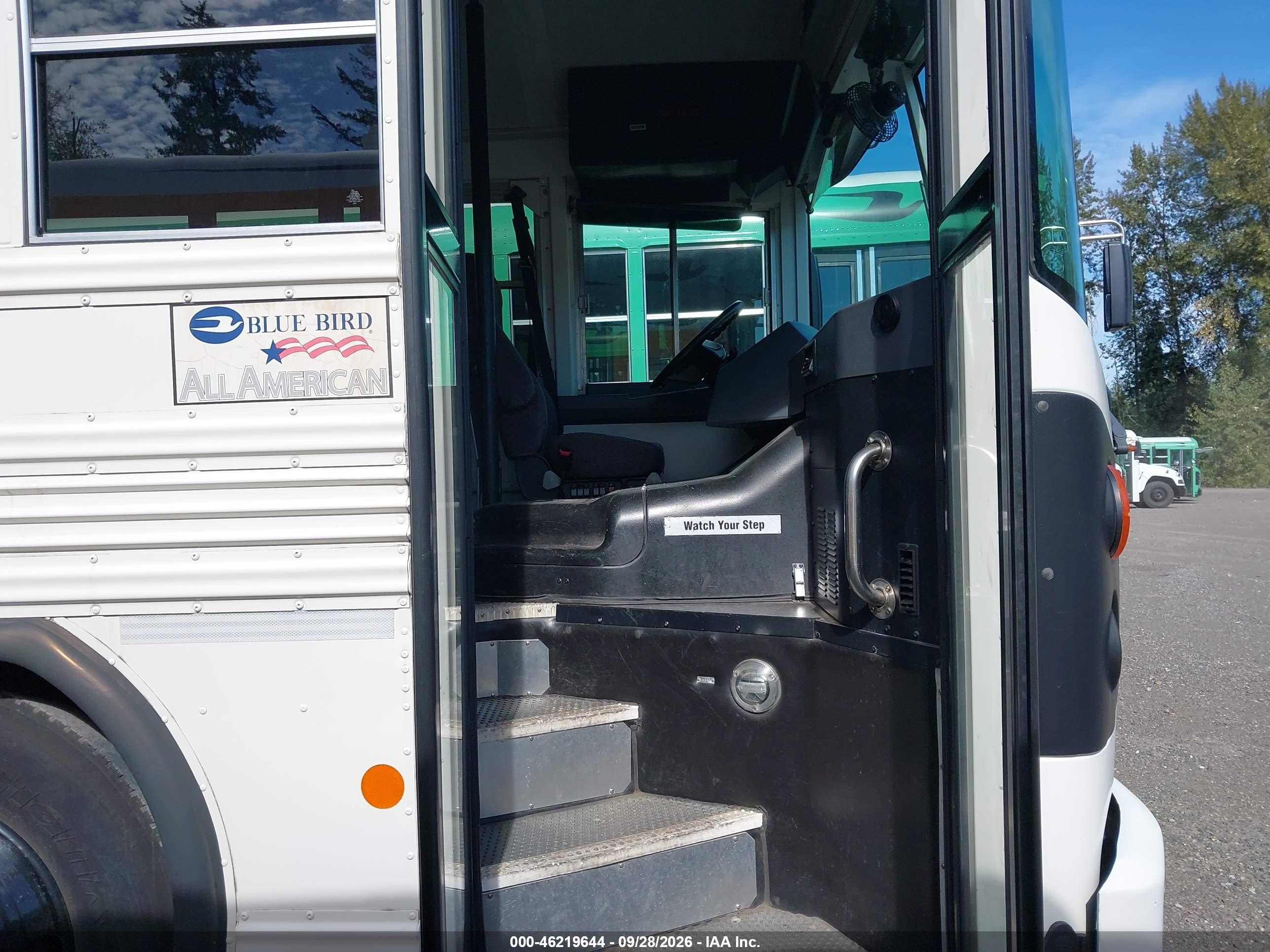 2016 Blue Bird School Bus / Transit Bus VIN 1BABLCPA4GF320262 IAAI salvage auction — Normal Wear, Sf97 (Washington), sold $21,550 on 2026-10-08 (photo 5)
