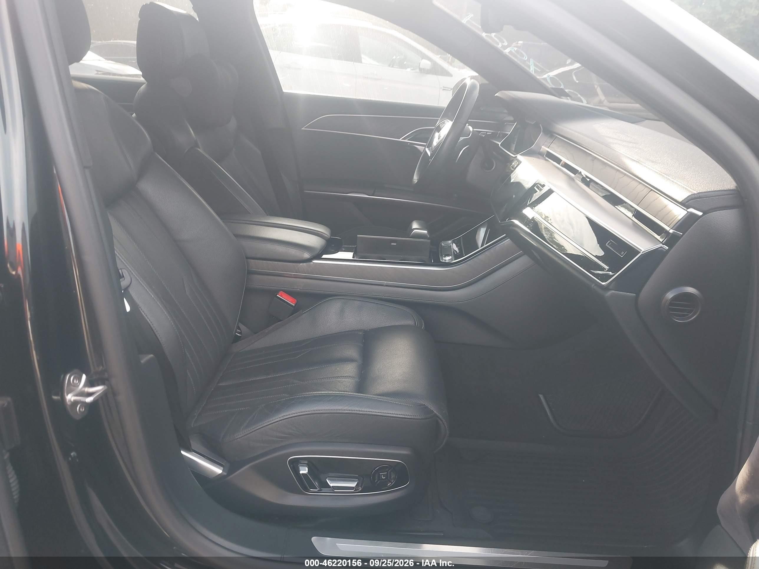 2019 Audi A8 VIN WAU8DAF86KN007984 IAAI salvage auction — Normal Wear, Clear (Virginia), sold $15,050 on 2026-09-30 (photo 5)