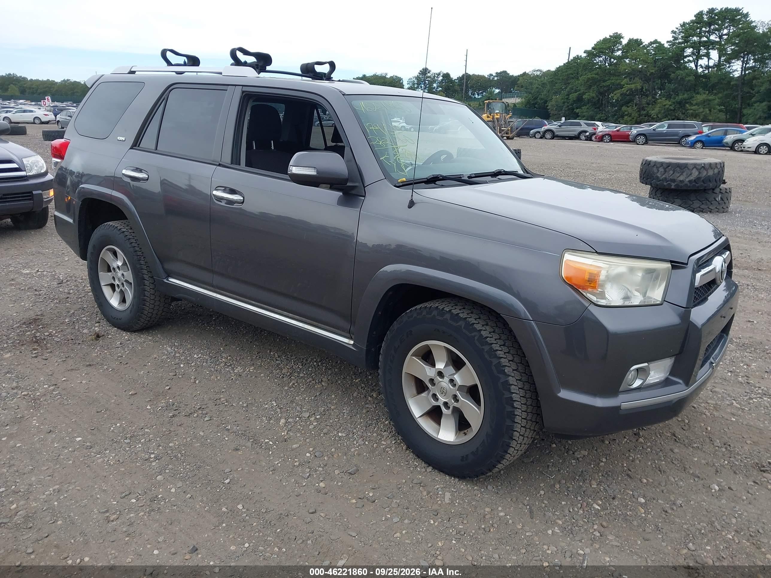 2010 Toyota 4Runner VIN JTEBU5JRXA5007528 — IAAI salvage auction photo