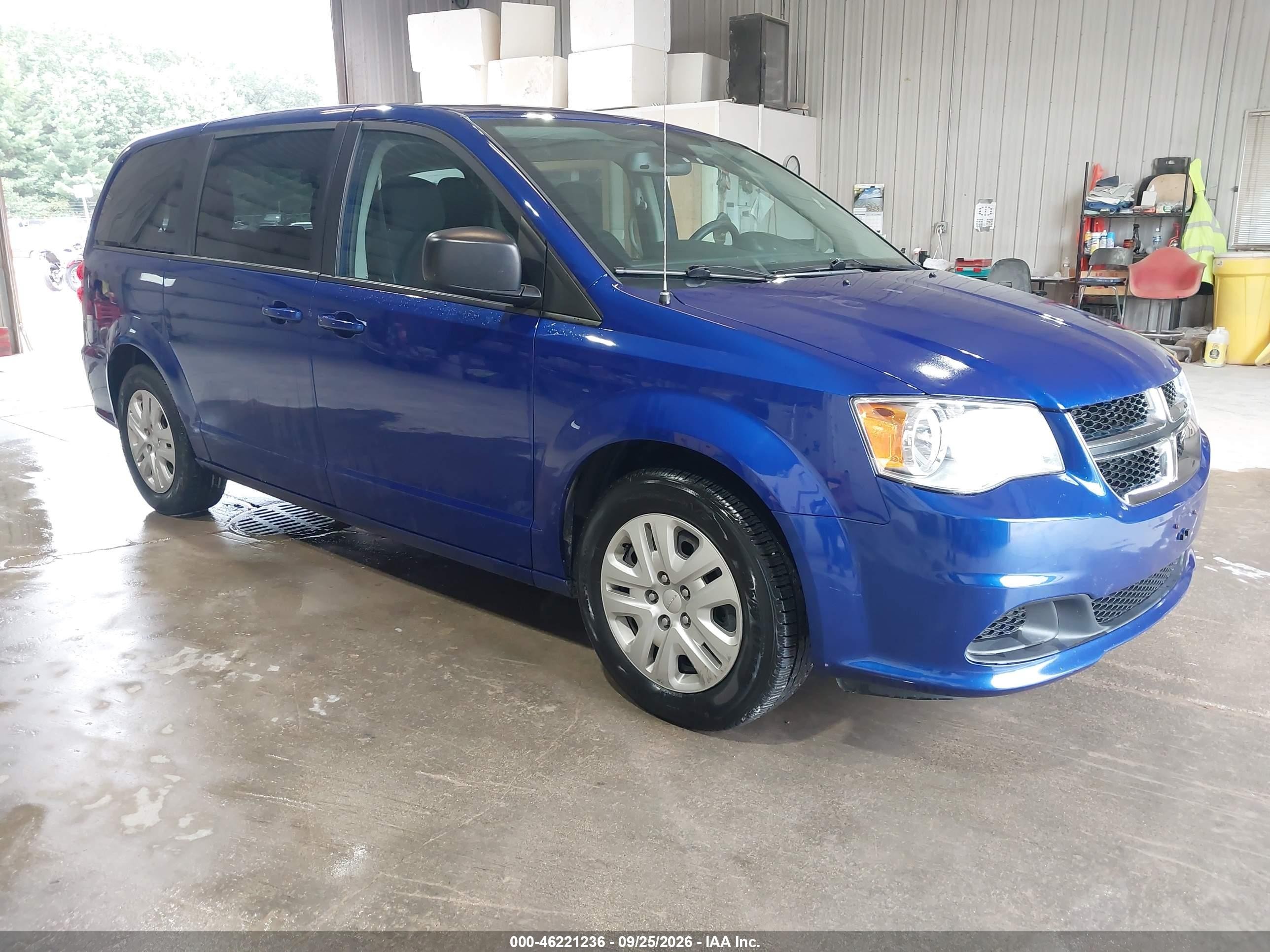 2018 Dodge Grand Caravan VIN 2C4RDGBG7JR307882 — IAAI salvage auction photo