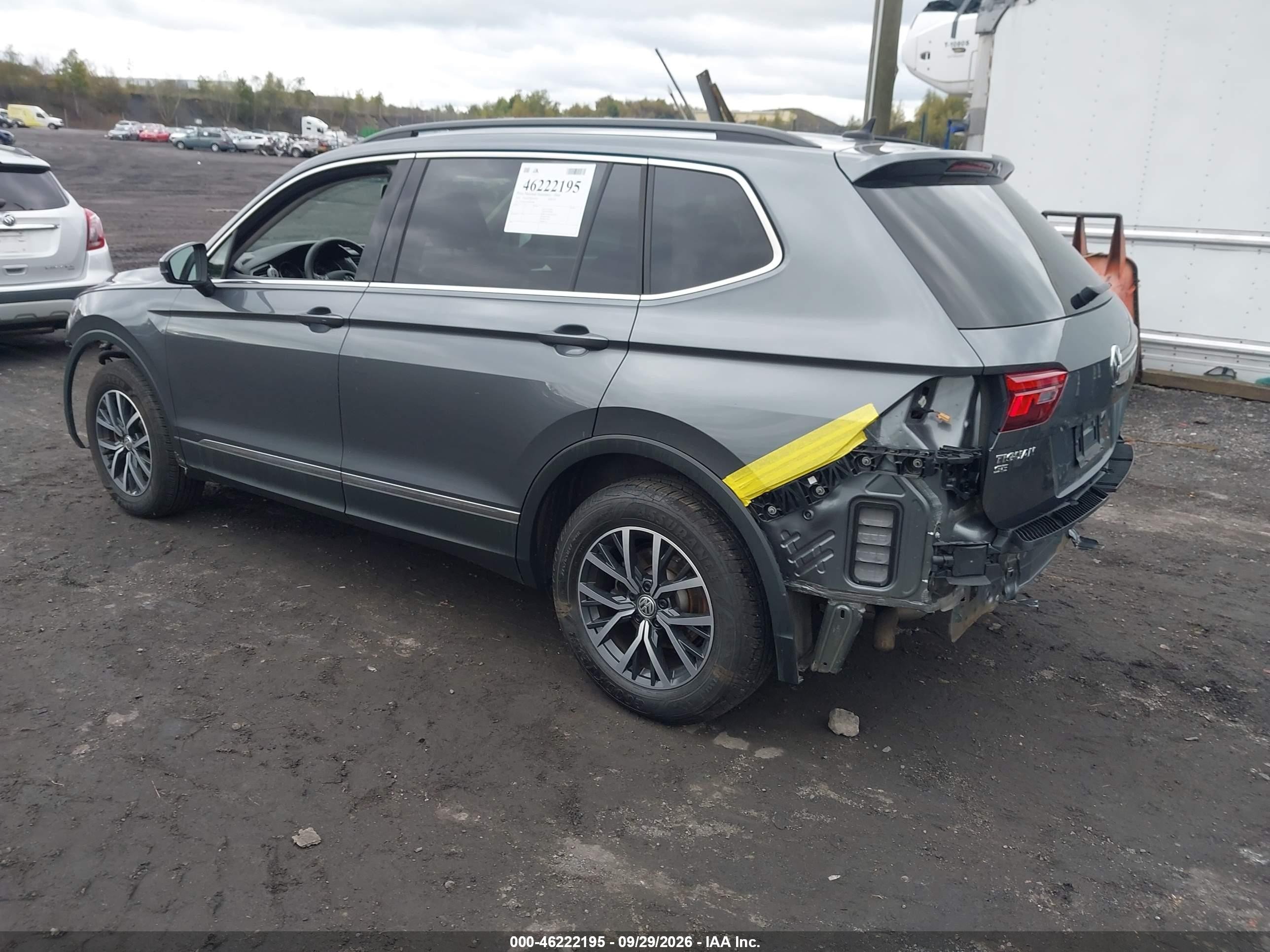 2020 Volkswagen Tiguan VIN 3VV2B7AX6LM045860 IAAI salvage auction — Front & Rear, Salvage (Pennsylvania), sold $4,350 on 2026-10-03 (photo 3)
