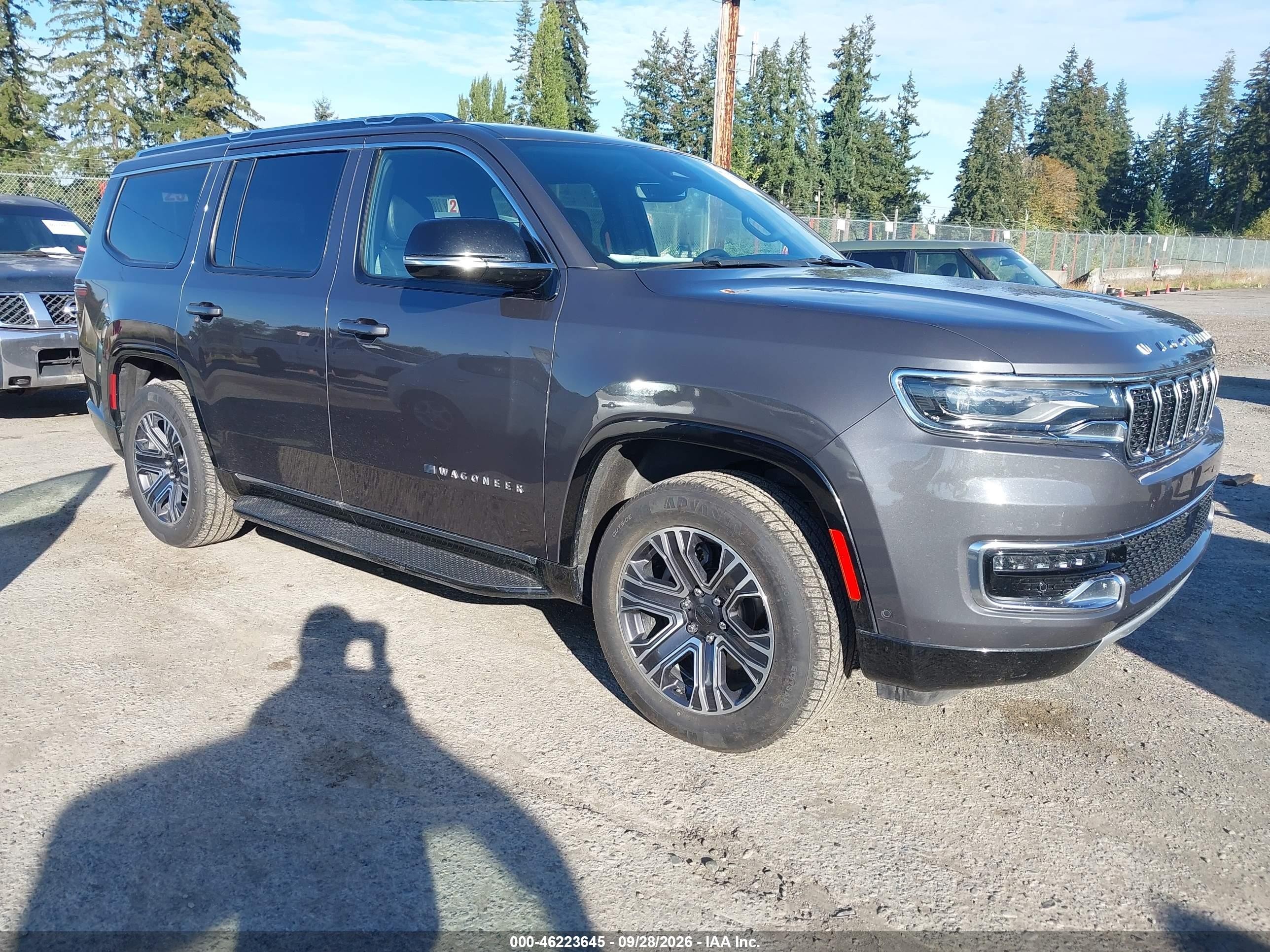 2024 Jeep Wagoneer VIN 1C4SJVBP8RS175529 — IAAI salvage auction photo