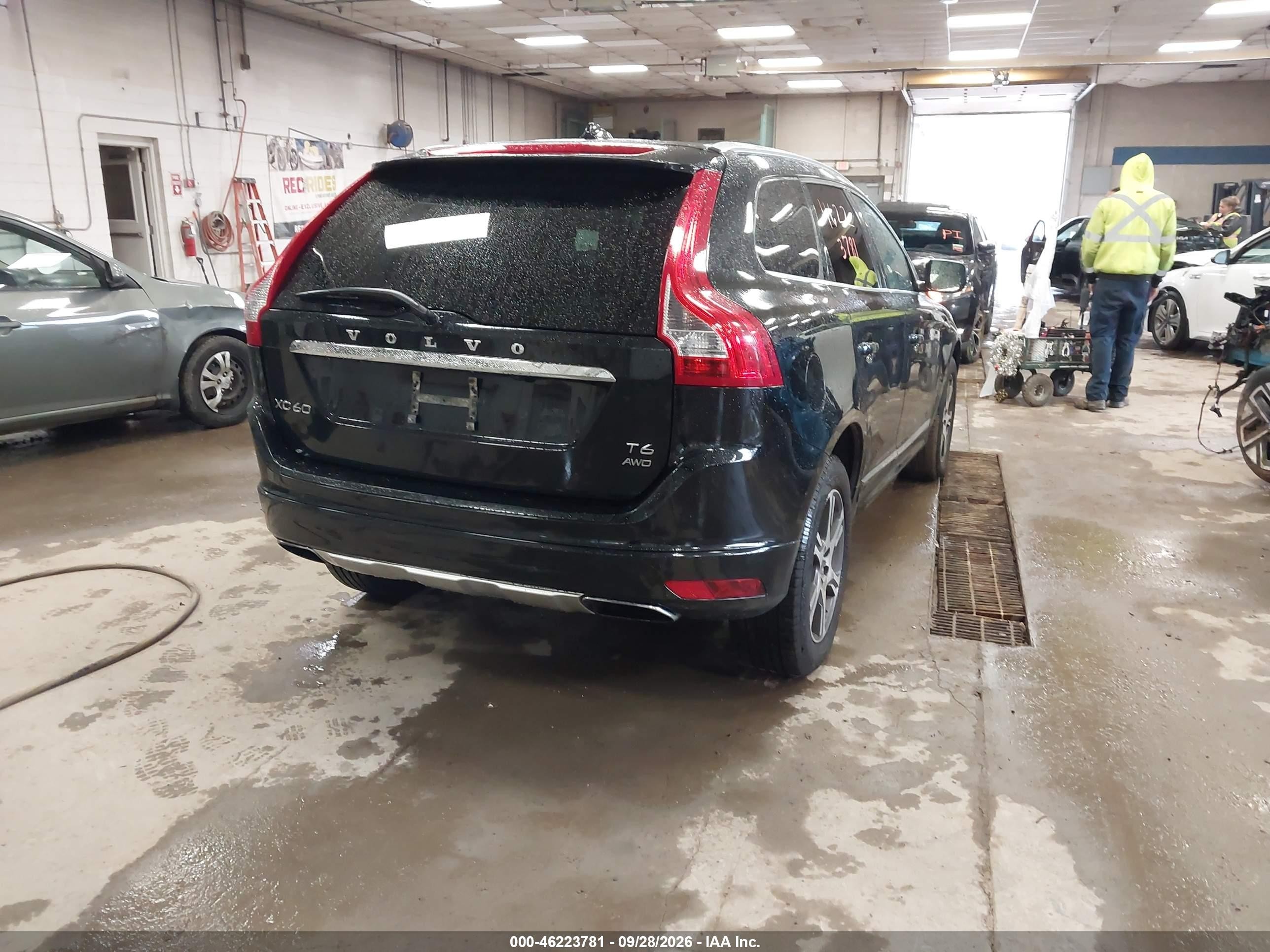 2014 Volvo Xc60 VIN YV4902DZ9E2538118 IAAI salvage auction — Normal Wear, Original (Maine), sold $1,900 on 2026-09-30 (photo 4)