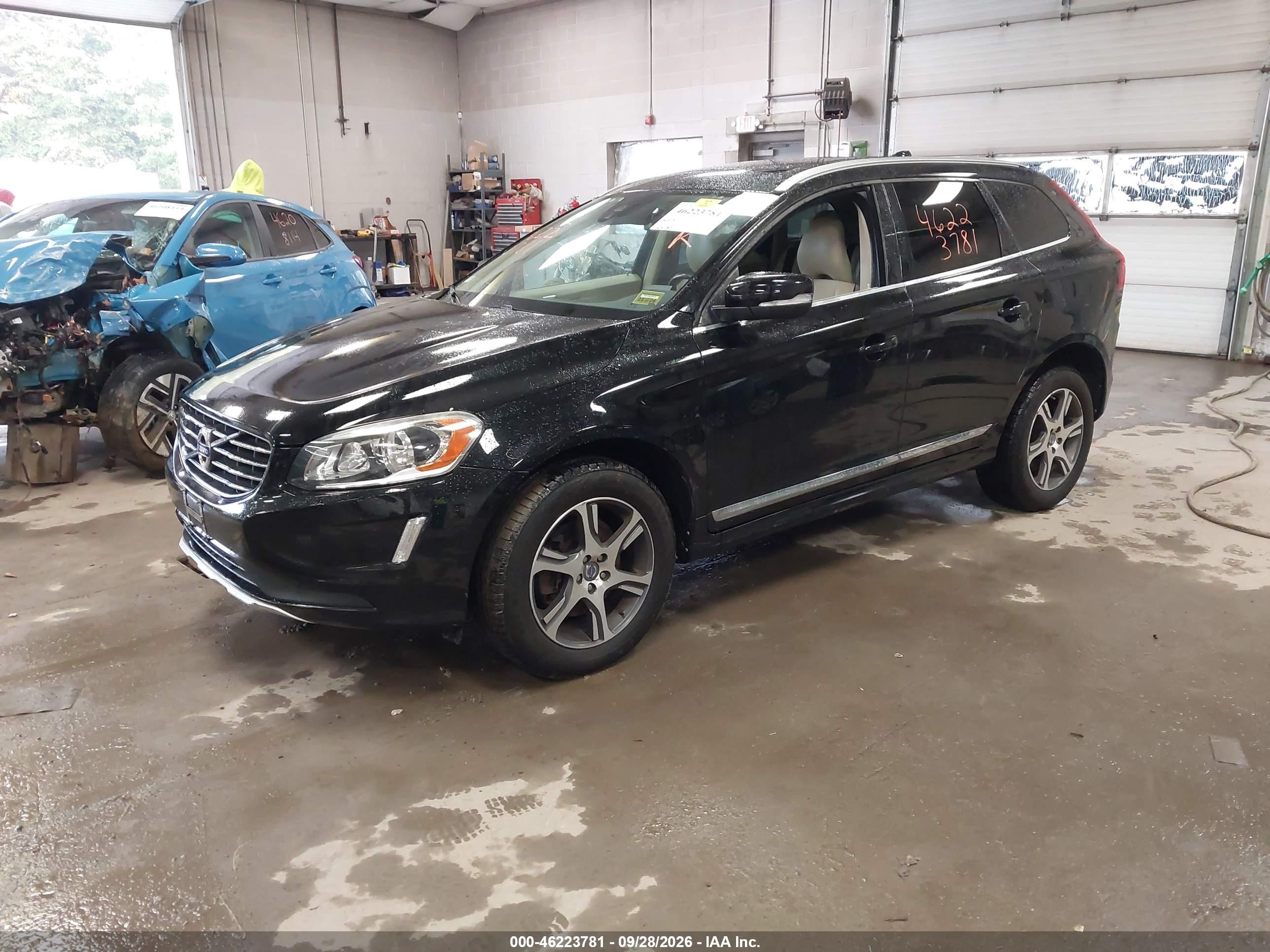 2014 Volvo Xc60 VIN YV4902DZ9E2538118 IAAI salvage auction — Normal Wear, Original (Maine), sold $1,900 on 2026-09-30 (photo 2)