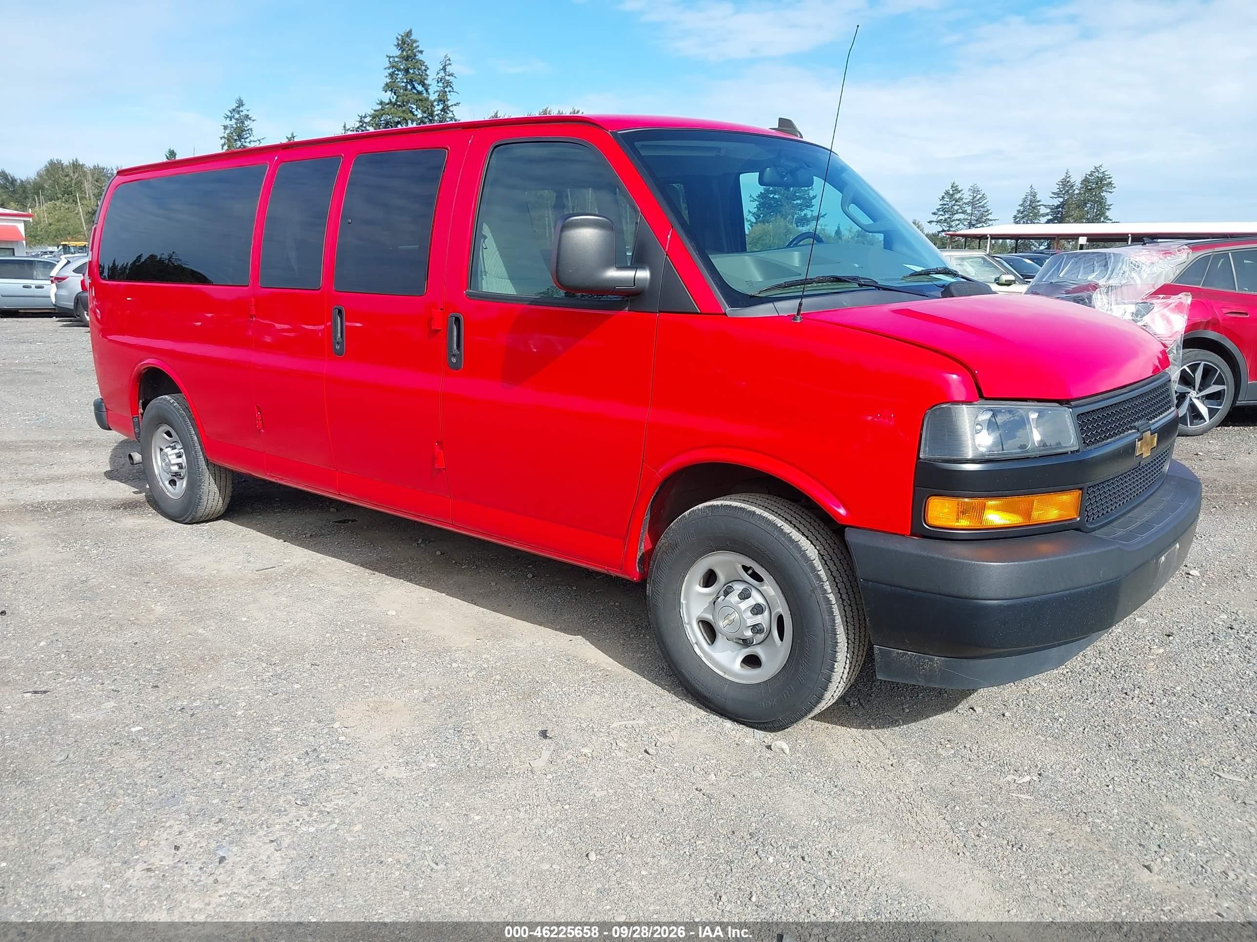 2020 Chevrolet Express 2500 VIN 1GAZGNFG5L1265797 — IAAI salvage auction photo