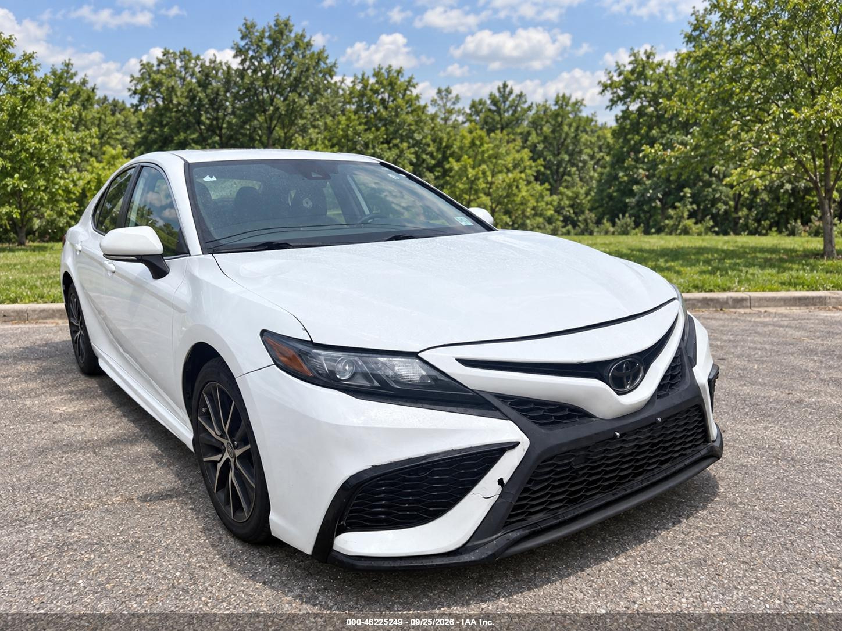 2022 Toyota Camry VIN 4T1G11AK7NU695087 — IAAI salvage auction photo