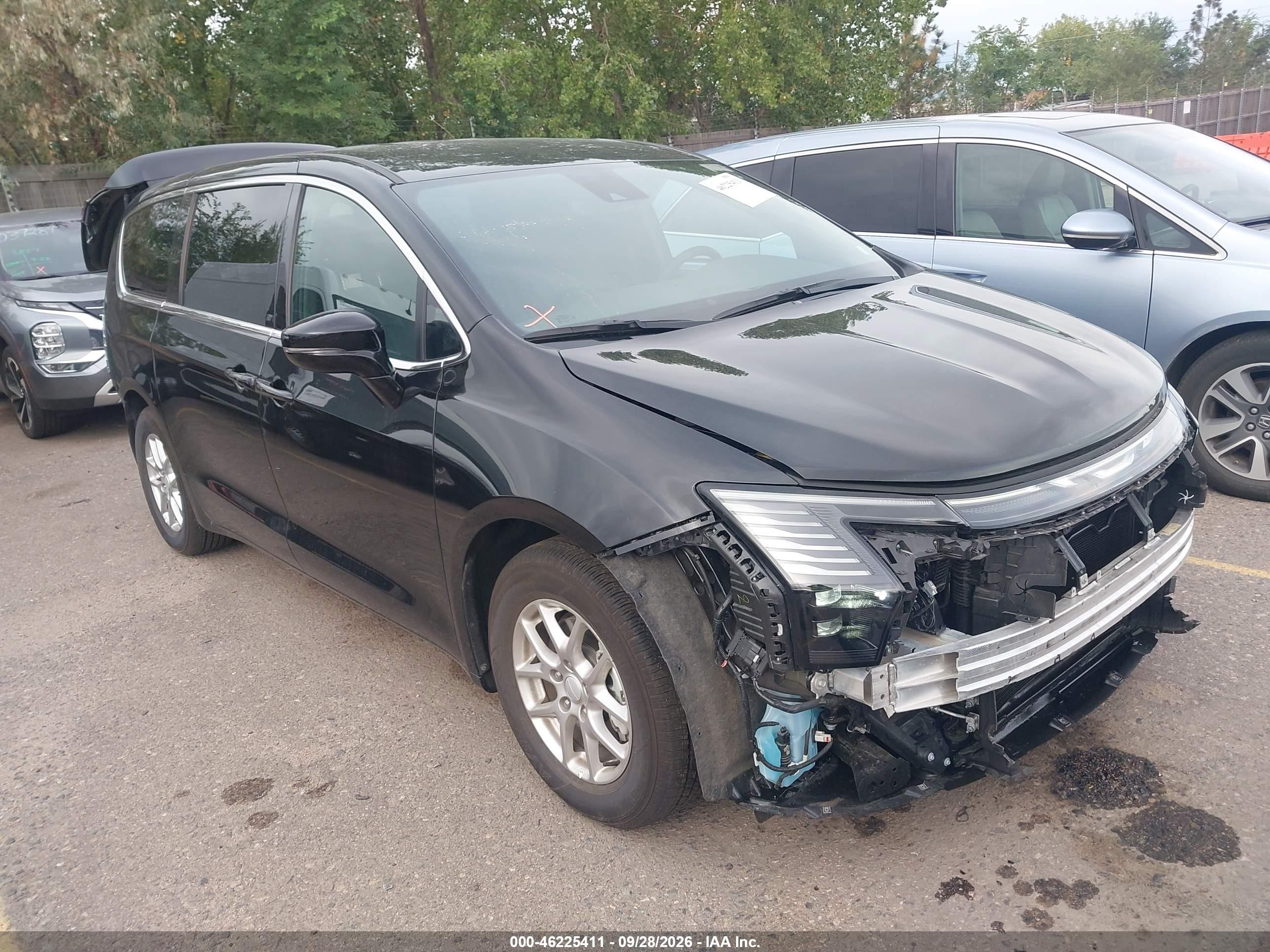 2027 Chrysler Pacifica VIN 2C4RC1BG3VR552166 IAAI salvage auction — Rear End, Enterprise Vehicles Clear Only (Utah), sold $24,750 on 2026-10-08 (photo 1)