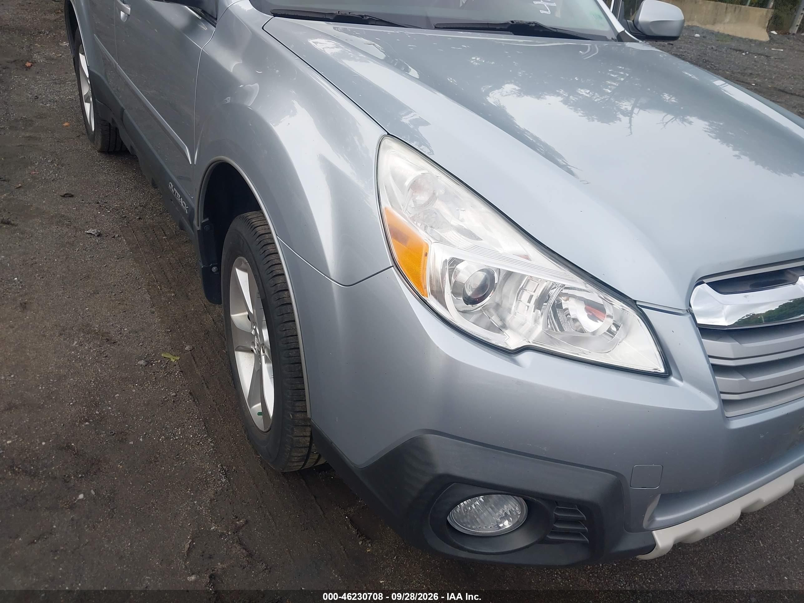 2014 Subaru Outback VIN 4S4BRBLC6E3213410 IAAI salvage auction — Normal Wear, Clear (Virginia), sold $1,525 on 2026-10-09 (photo 6)