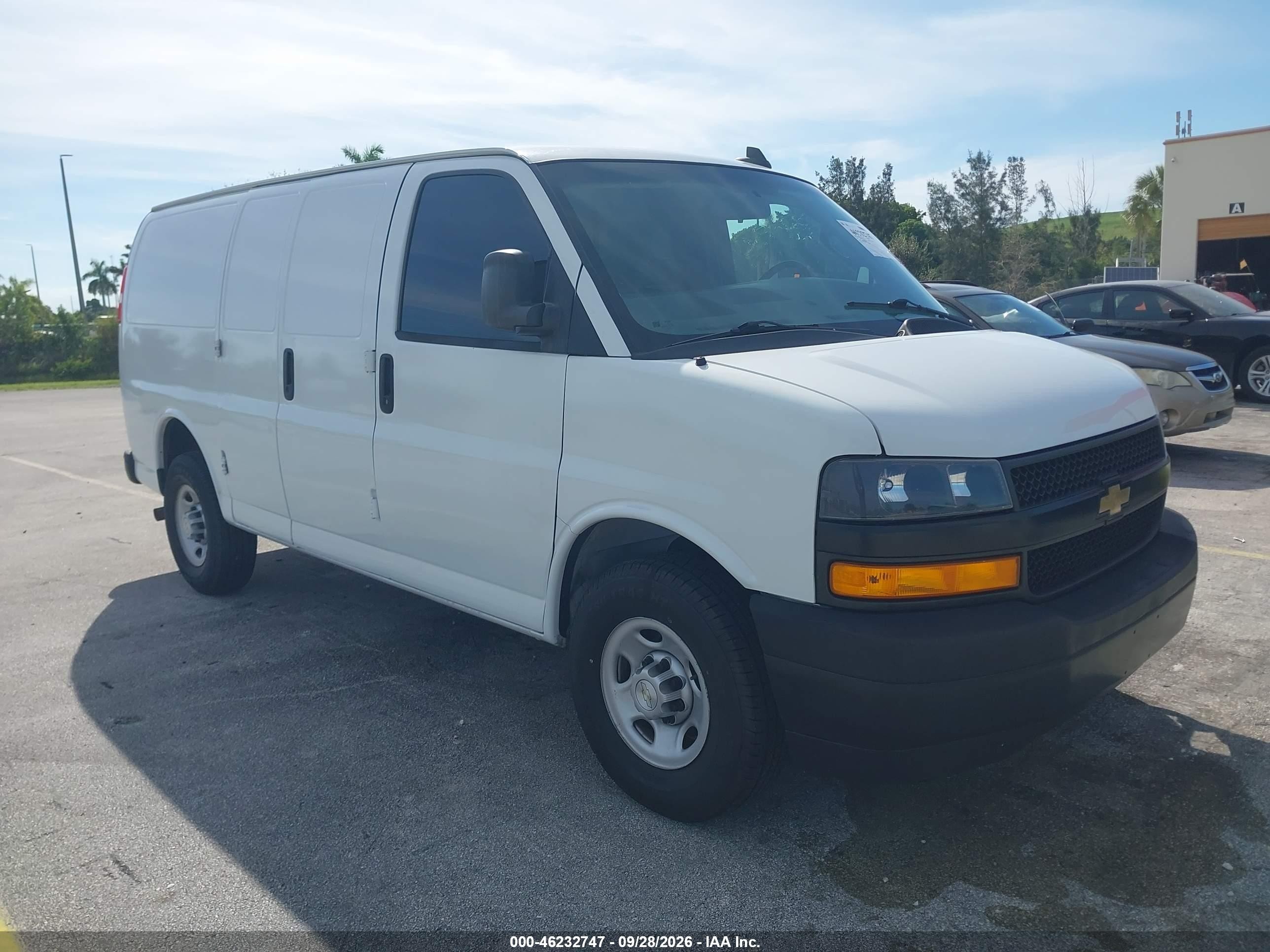 2021 Chevrolet Express Cargo VIN 1GCWGAFP9M1145697 — IAAI salvage auction photo
