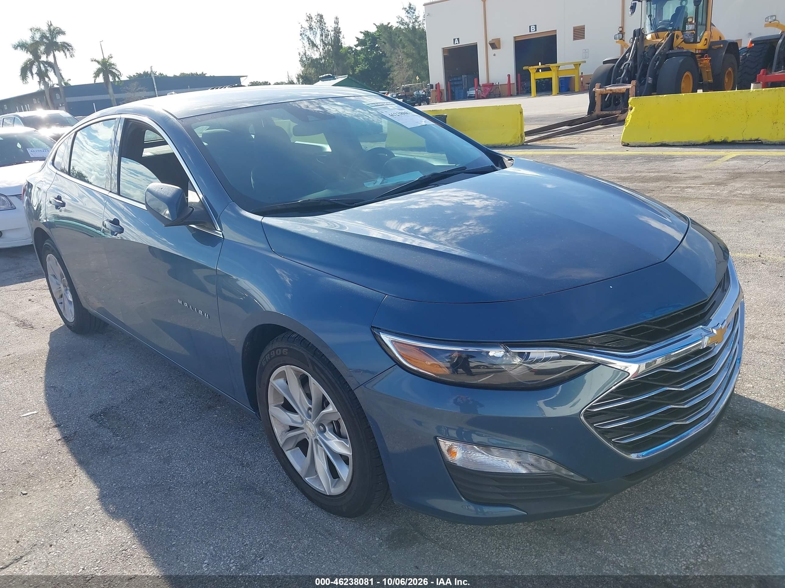2025 Chevrolet Malibu VIN 1G1ZD5ST6SF143303 — IAAI salvage auction photo