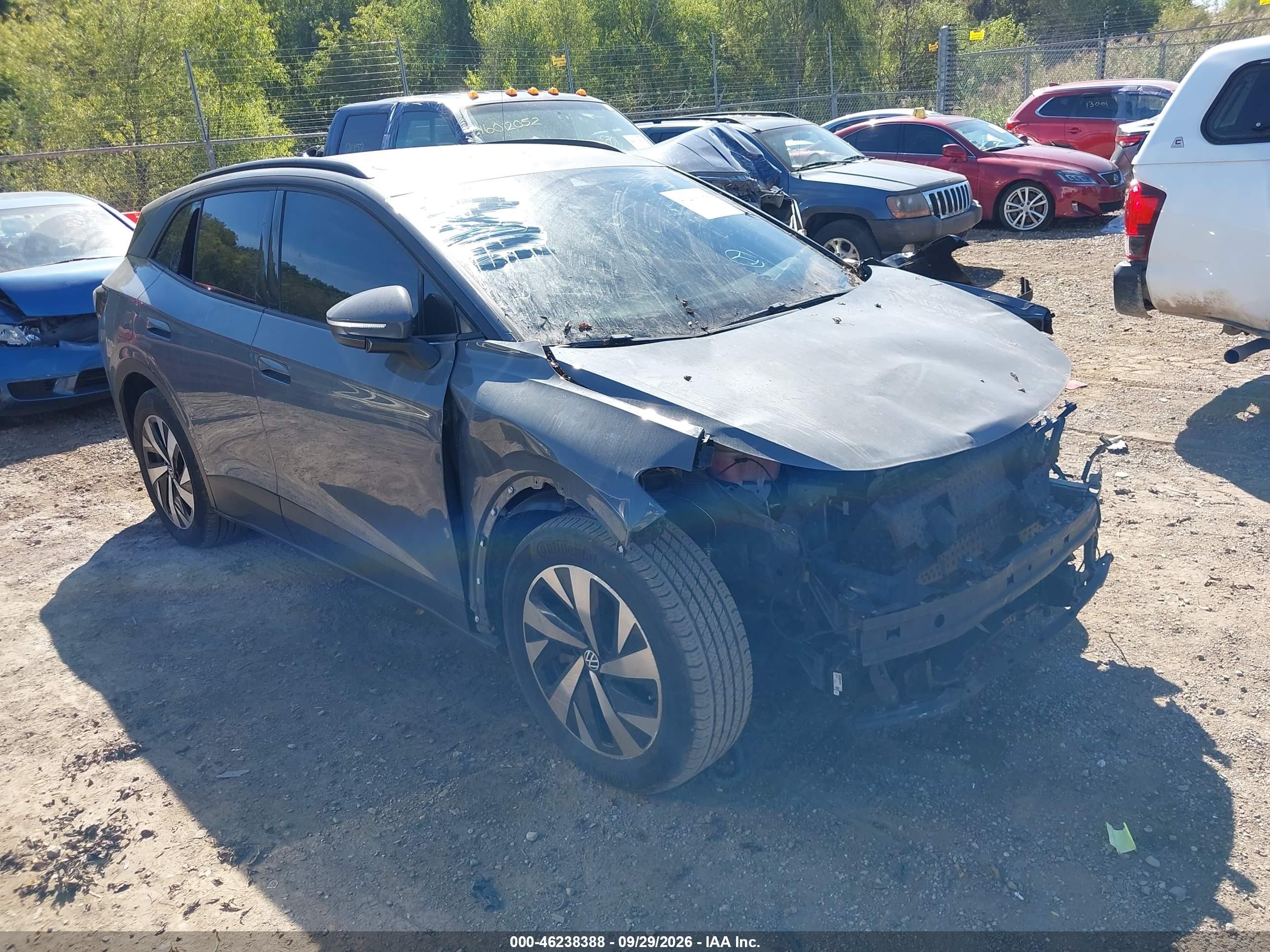 2023 Volkswagen ID.4 VIN 1V2BMPE8XPC058581 — IAAI salvage auction photo