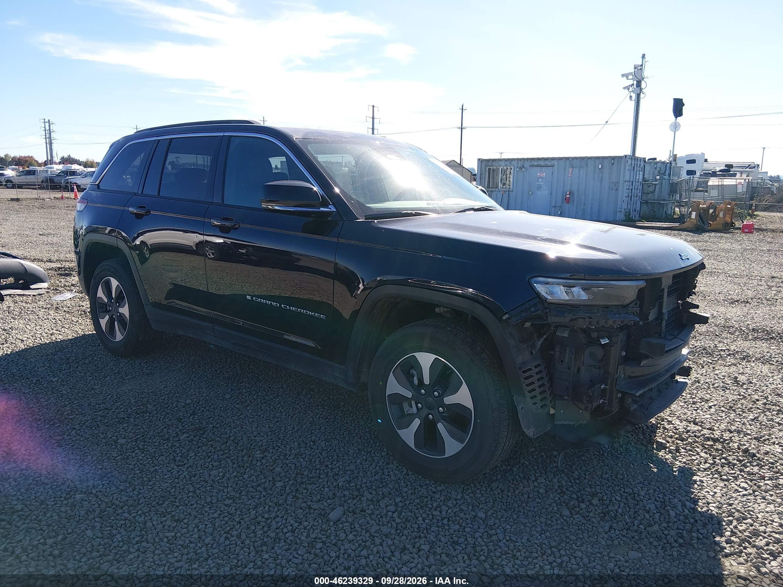 2024 Jeep Grand Cherokee VIN 1C4RJYB66RC171349 — IAAI salvage auction photo