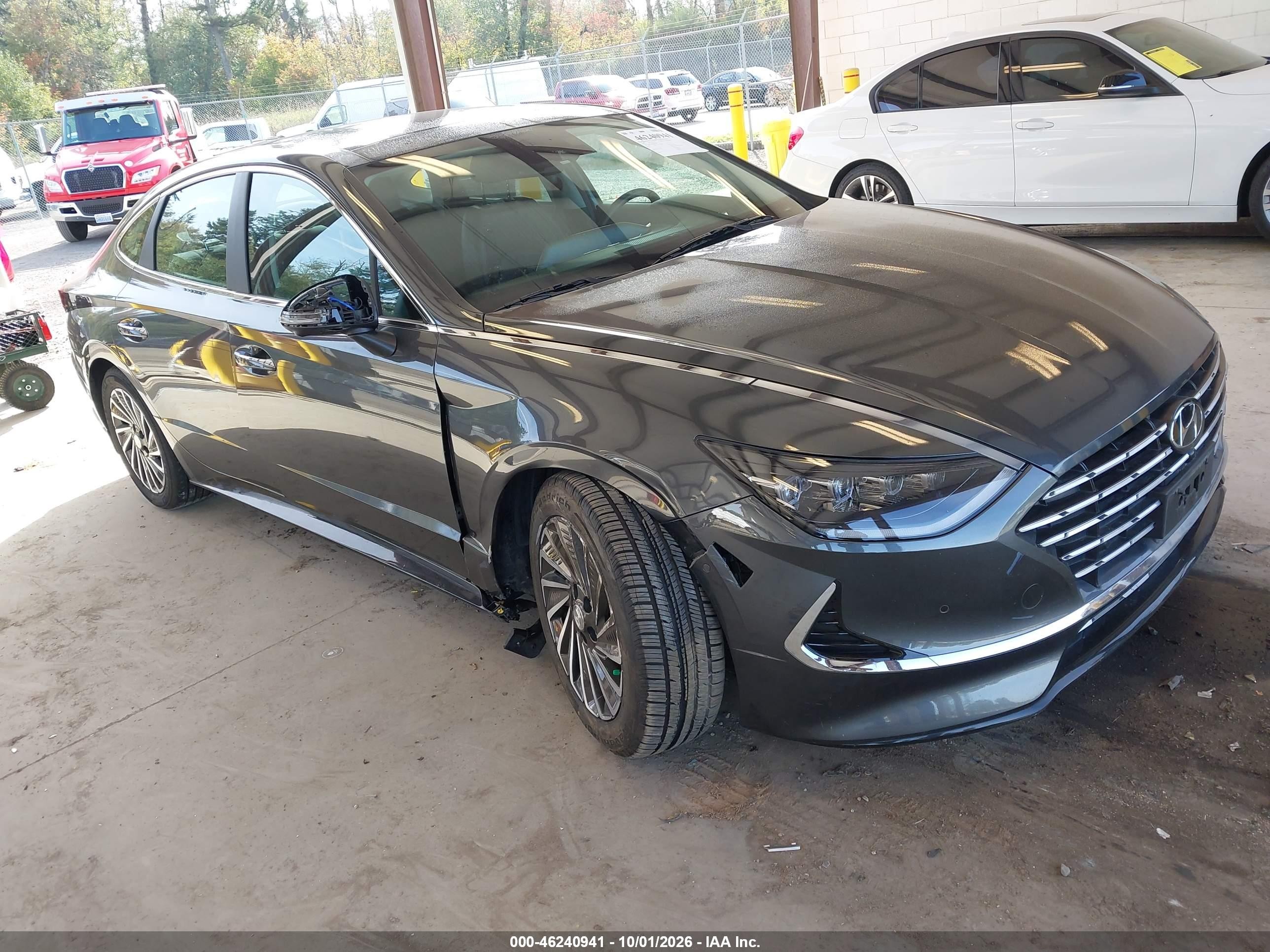 2023 Hyundai Sonata Hybrid VIN KMHL54JJ6PA054660 — IAAI salvage auction photo