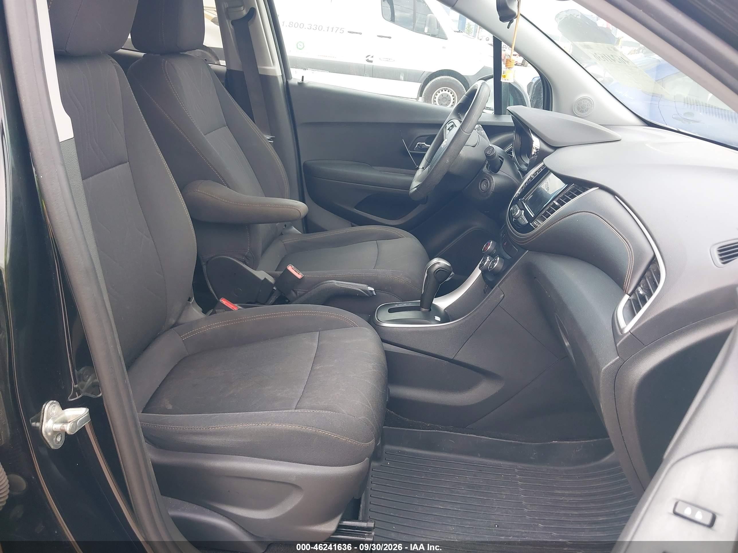 2020 Chevrolet Trax VIN 3GNCJLSB8LL213383 IAAI salvage auction — Normal Wear, Salvage (Florida), sold $2,775 on 2026-10-09 (photo 5)