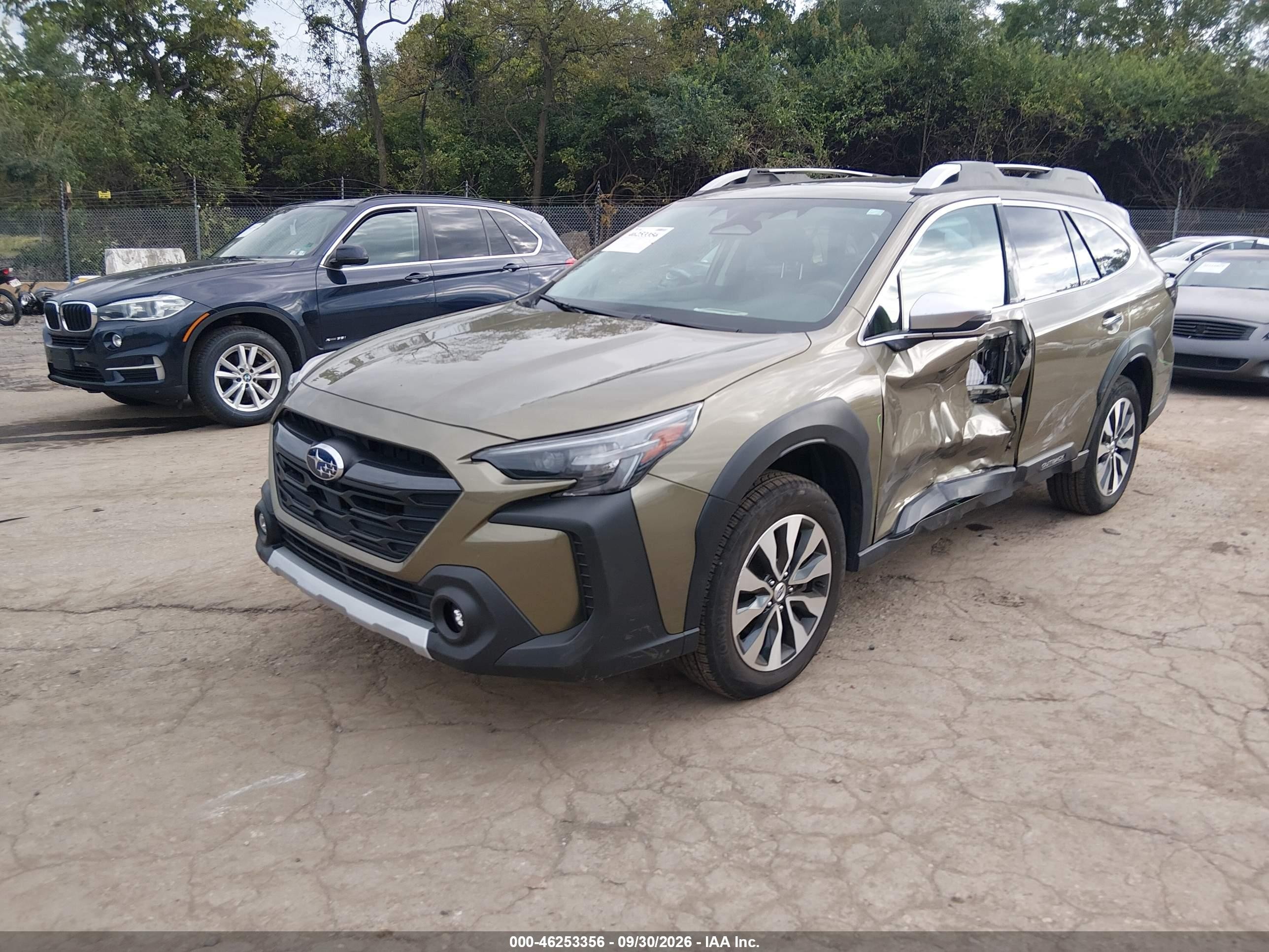 2024 Subaru Outback VIN 4S4BTGPD5R3147231 IAAI salvage auction — Side, Salvage (Pennsylvania), sold $11,000 on 2026-10-06 (photo 2)