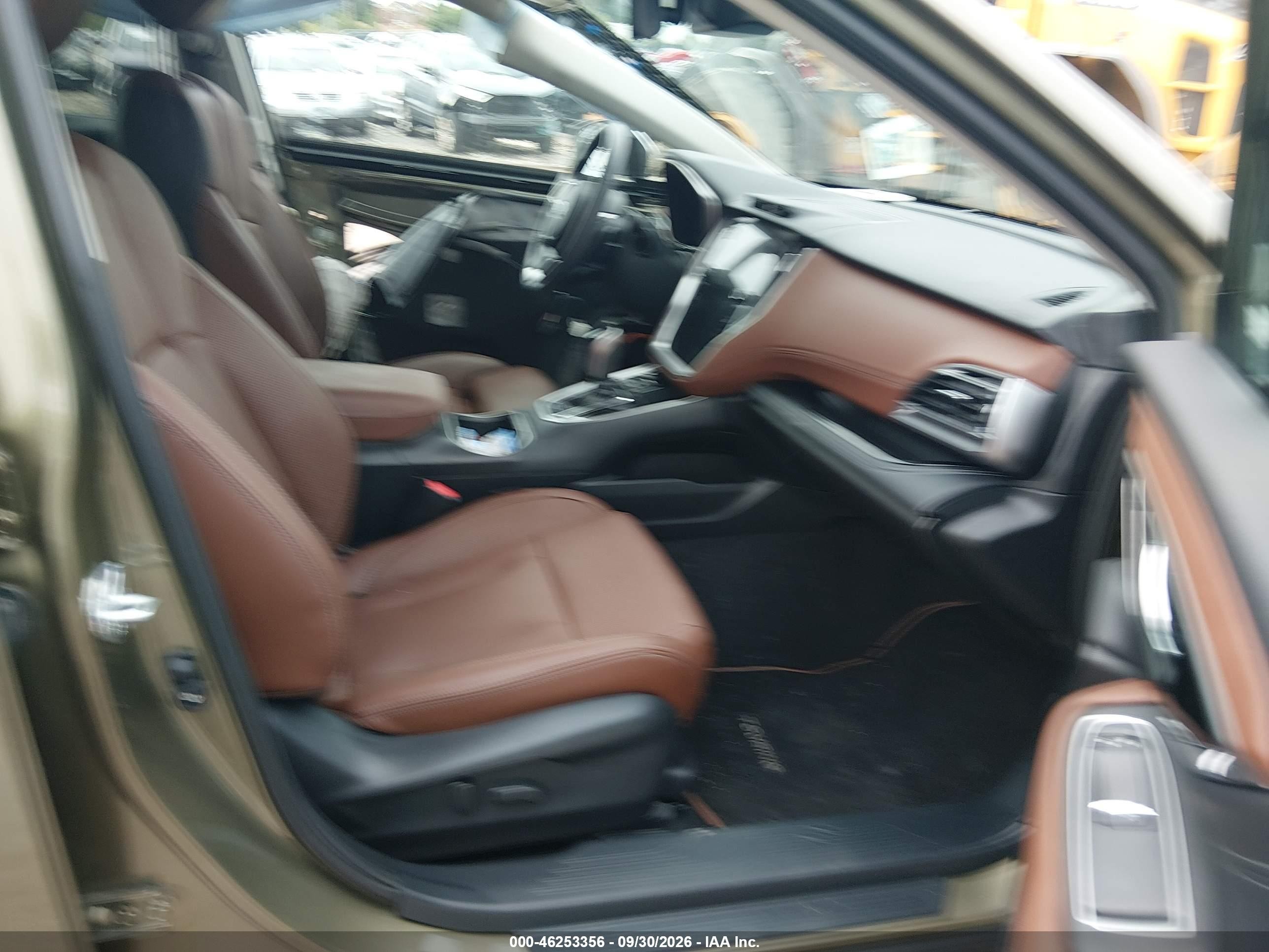 2024 Subaru Outback VIN 4S4BTGPD5R3147231 IAAI salvage auction — Side, Salvage (Pennsylvania), sold $11,000 on 2026-10-06 (photo 5)