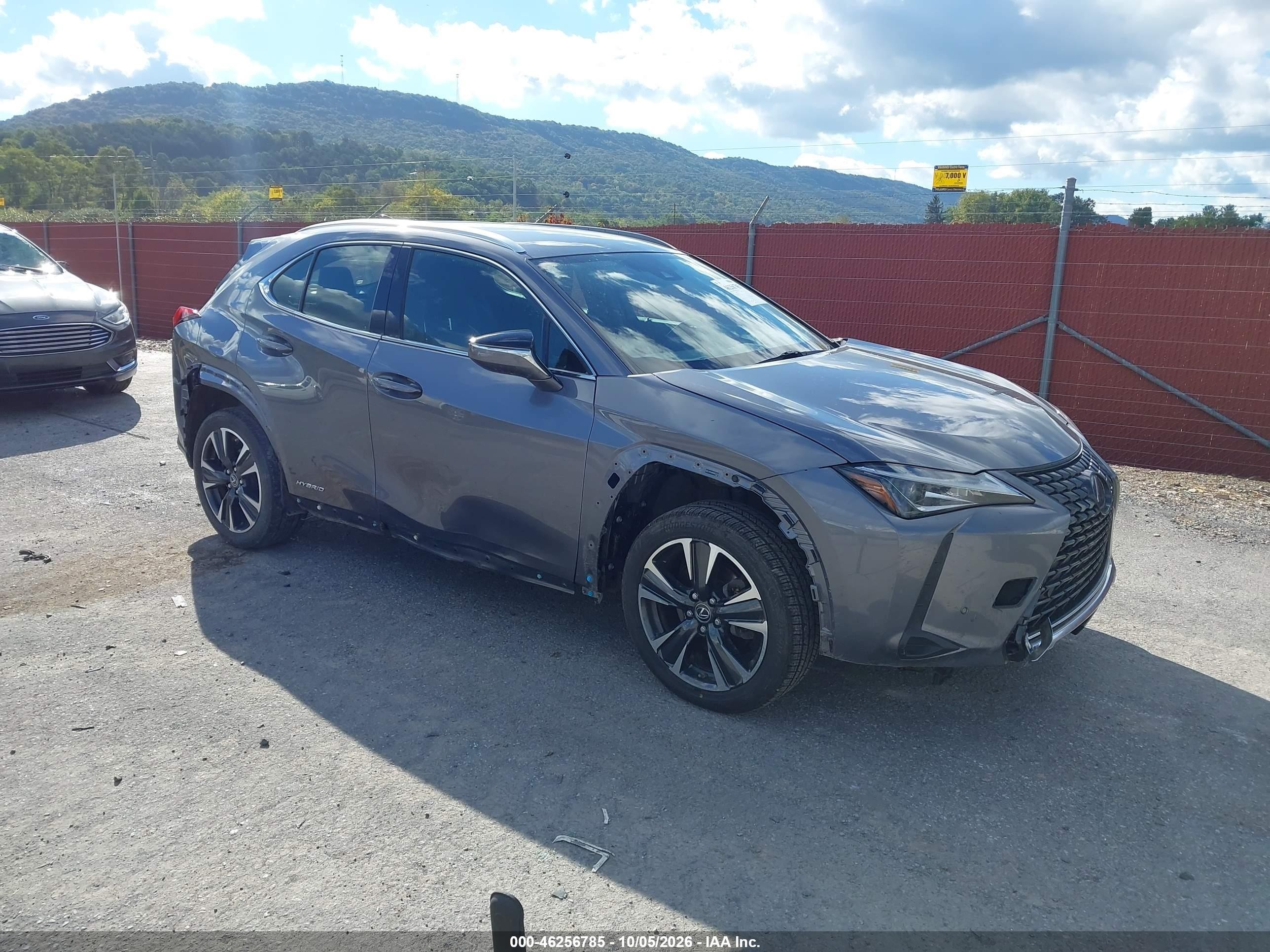 2021 Lexus UX 250h VIN JTHX9JBH3M2052325 — IAAI salvage auction photo