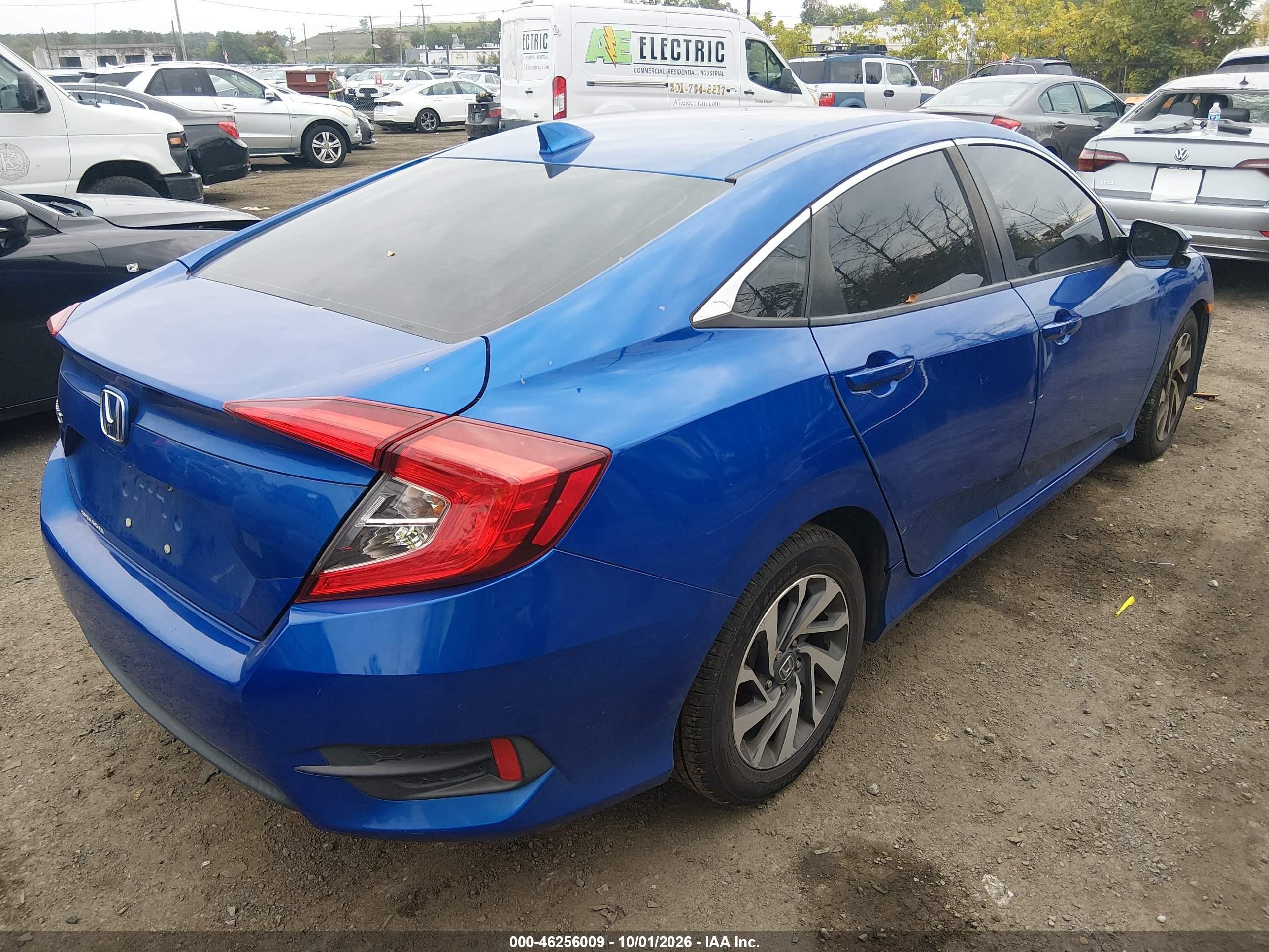 2018 Honda Civic VIN 2HGFC2F7XJH507195 IAAI salvage auction — Normal Wear, Clear (Pennsylvania), sold $4,750 on 2026-10-09 (photo 4)