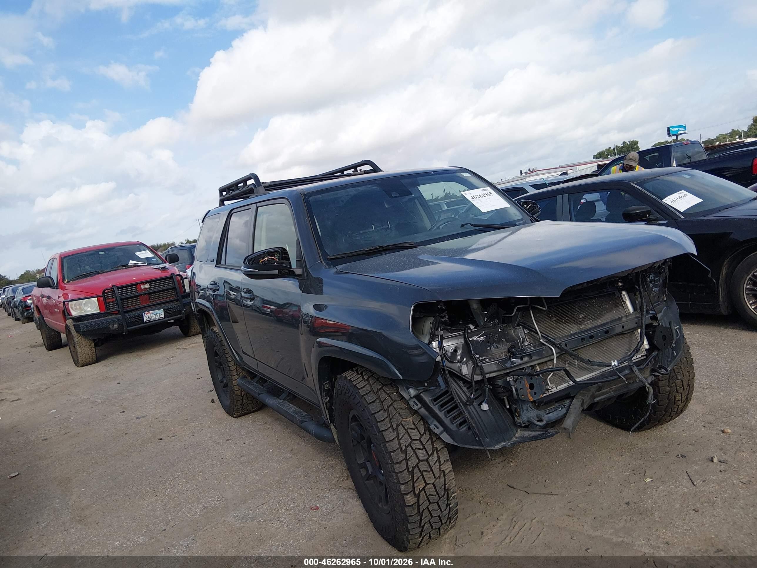 2024 Toyota 4Runner VIN JTENU5JR9R6245390 — IAAI salvage auction photo