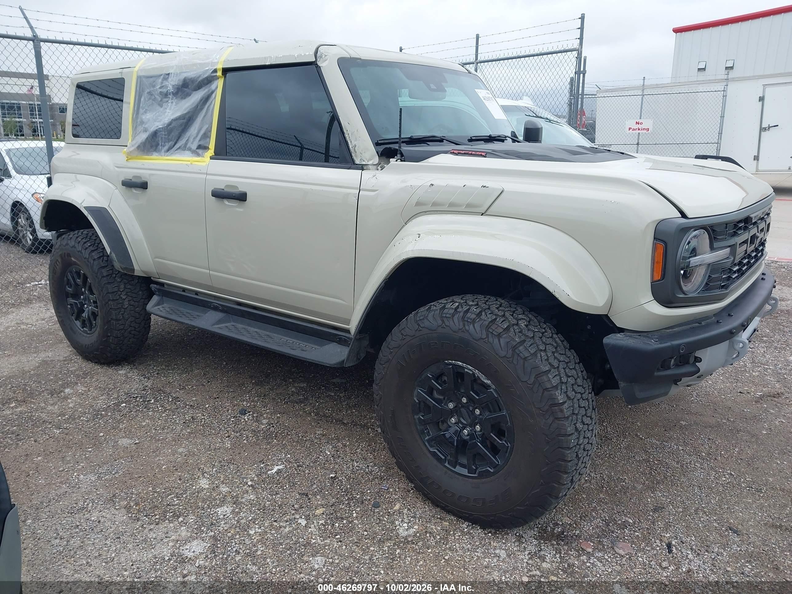 2025 Ford Bronco VIN 1FMEE0RR3SLA54575 — IAAI salvage auction photo