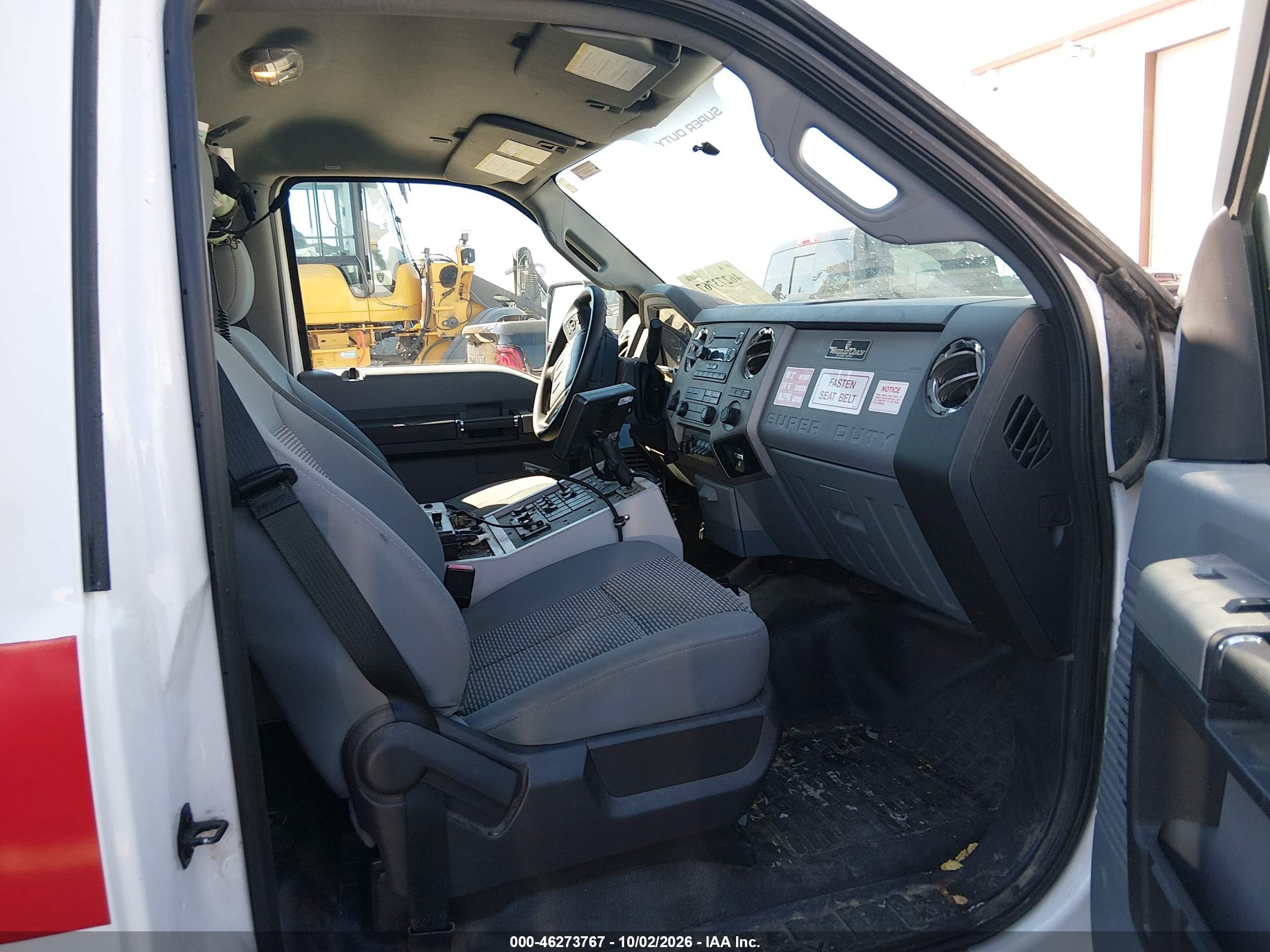 2016 Ford F-450 VIN 1FDUF4HT4GEB87421 IAAI salvage auction — Normal Wear, SF97 (North Carolina), sold $40,250 on 2026-10-20 (photo 5)