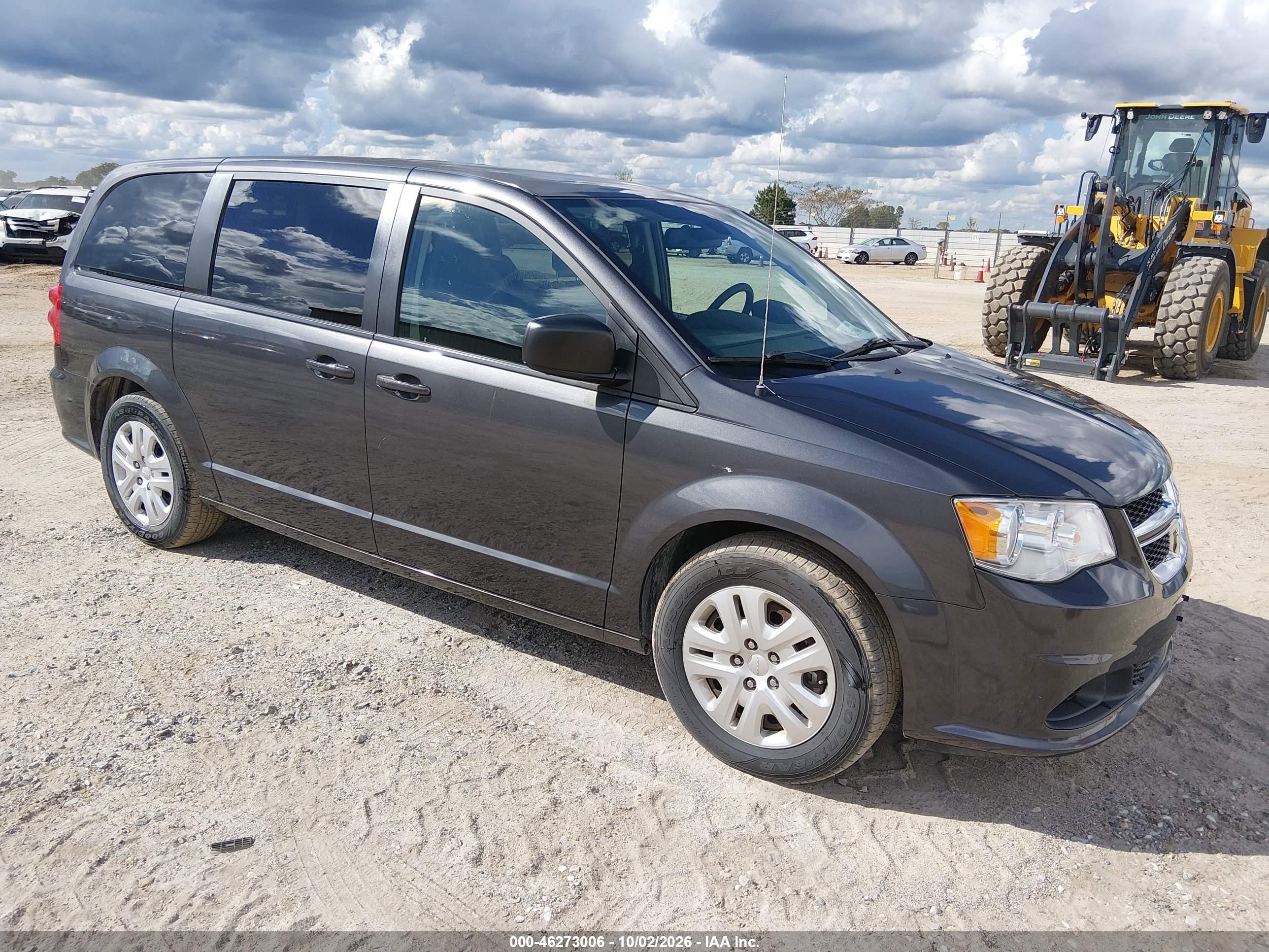 2018 Dodge Grand Caravan VIN 2C4RDGBG0JR313071 — IAAI salvage auction photo