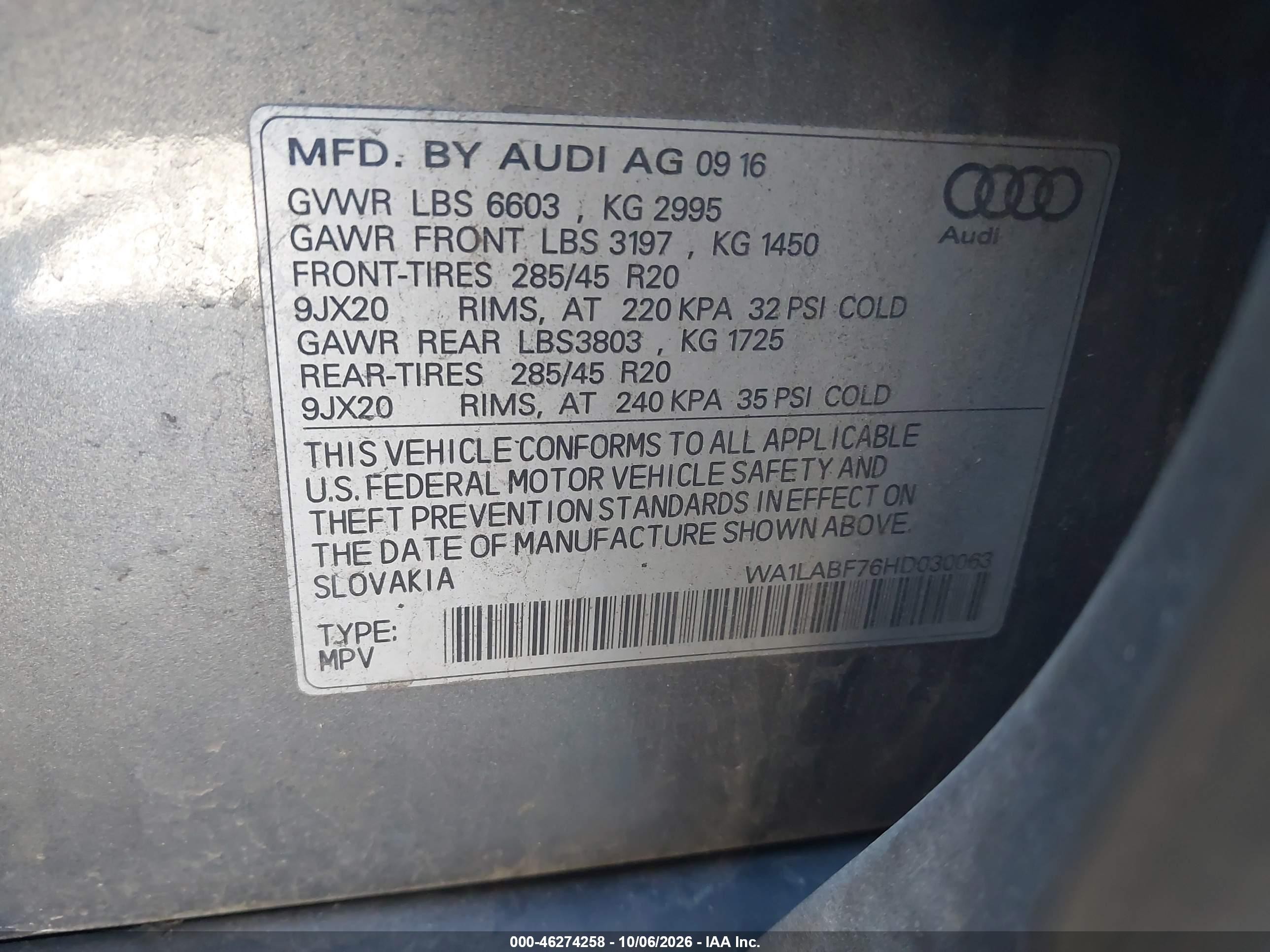 2017 Audi Q7 VIN WA1LABF76HD030063 IAAI salvage auction — Normal Wear, Clear (New Jersey), sold $4,000 on 2026-10-12 (photo 9)