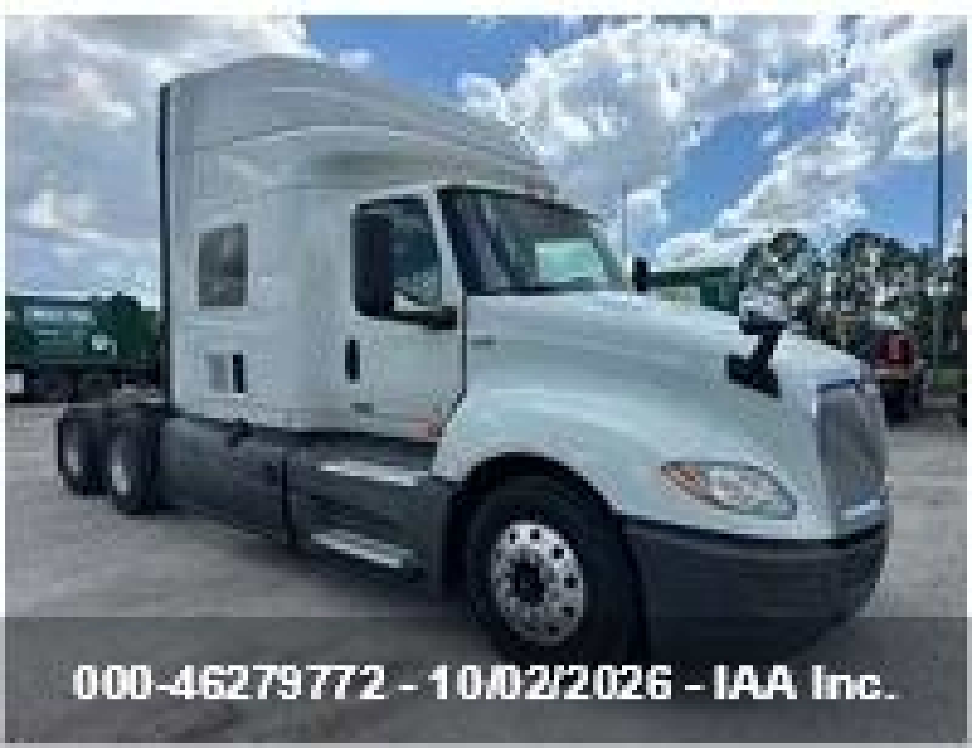 2020 International LT VIN 3HSDZAPR3LN126499 — IAAI salvage auction photo