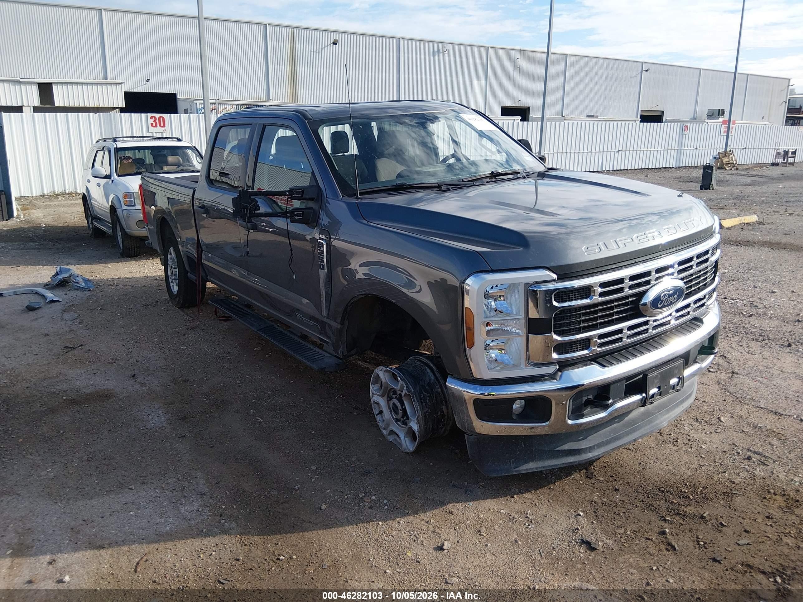 2025 Ford F-250 VIN 1FT7W2BT4SEC34230 — IAAI salvage auction photo