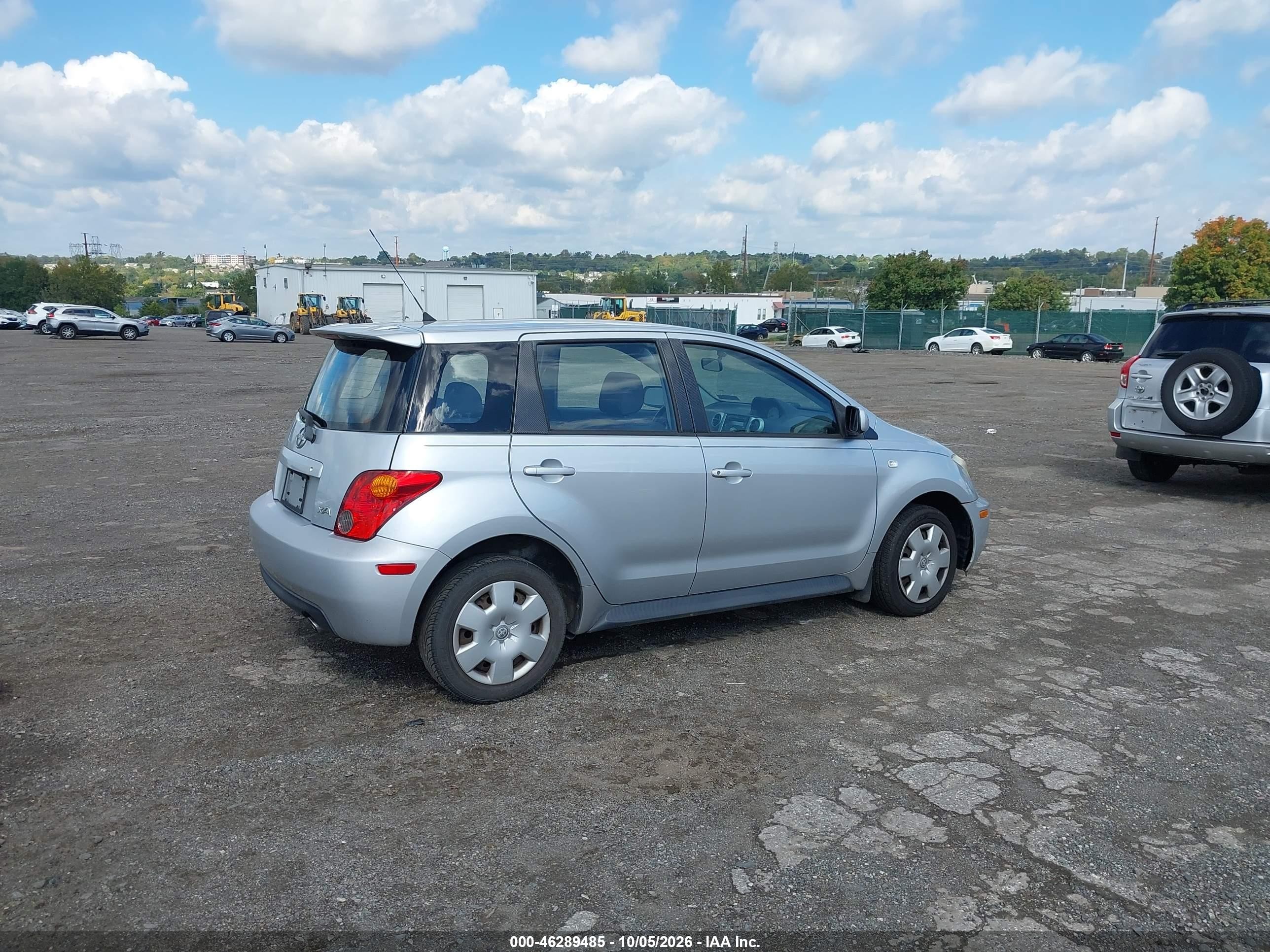 2005 Scion xA VIN JTKKT624X50121881 IAAI salvage auction — Normal Wear, Clear (Pennsylvania), sold $1,575 on 2026-10-19 (photo 4)