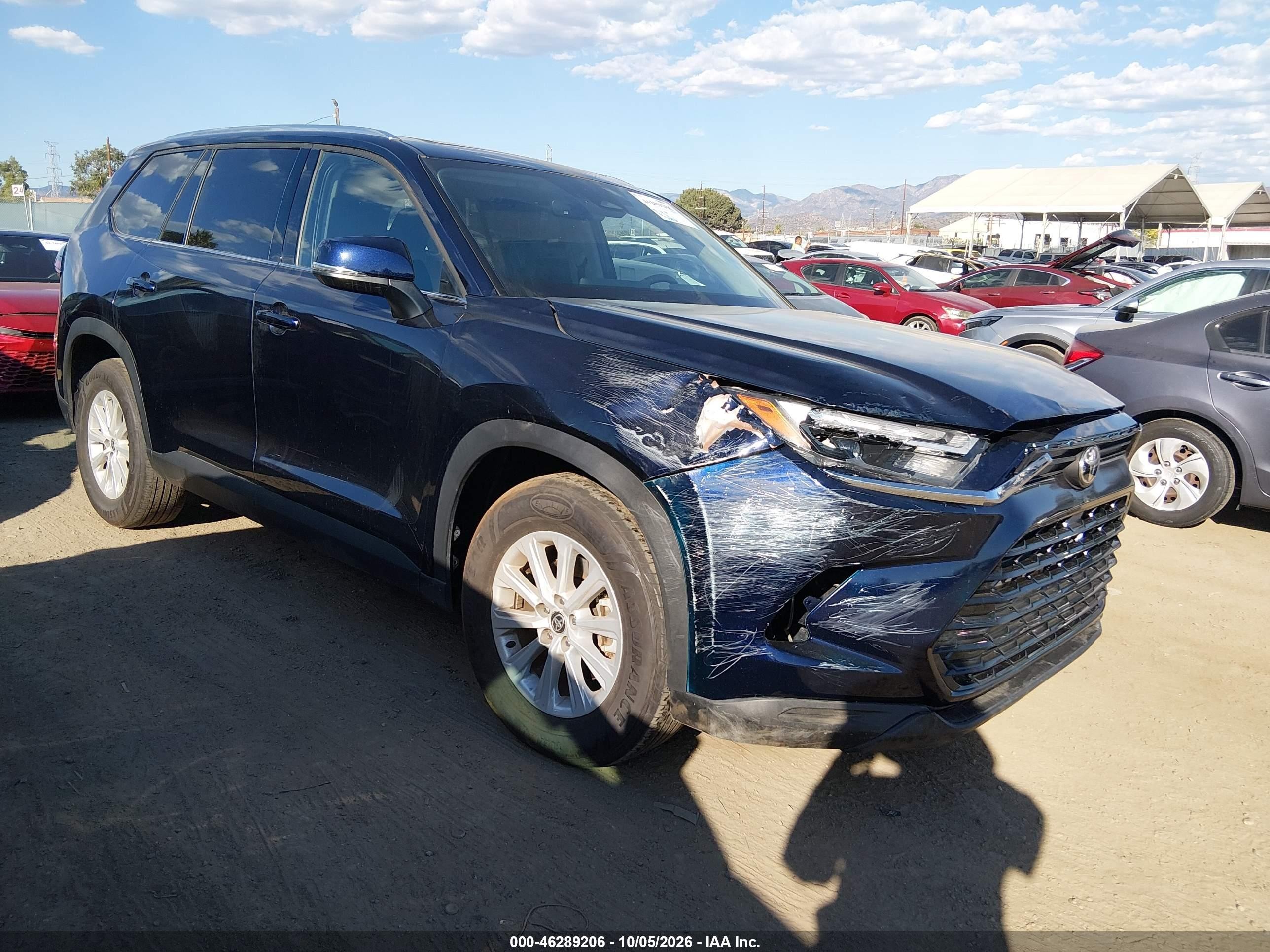 2026 Toyota Highlander VIN 5TDACAB50TS075034 — IAAI salvage auction photo