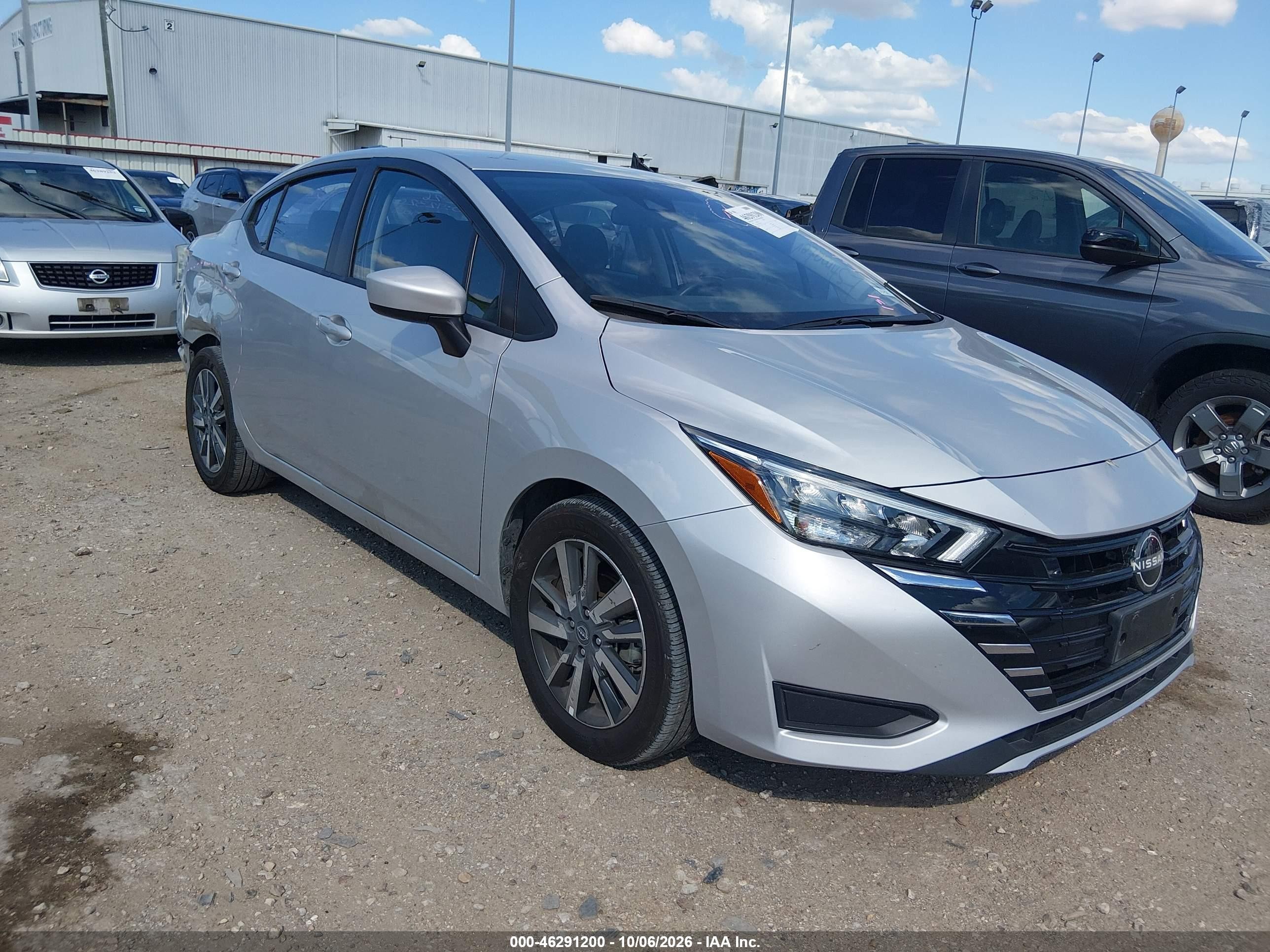 2025 Nissan Versa VIN 3N1CN8EV8SL863249 — IAAI salvage auction photo