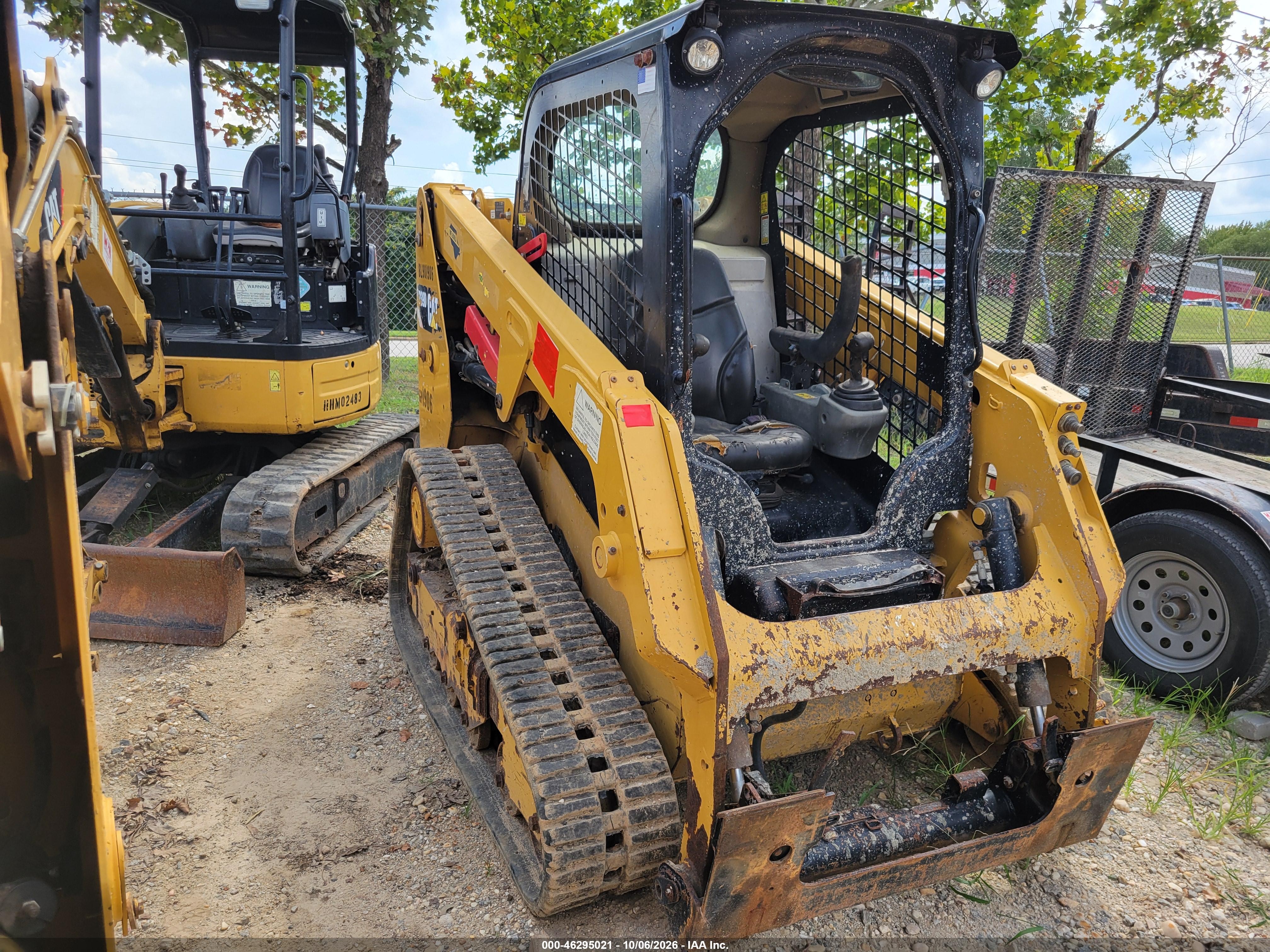 2017 Caterpillar Skid Steer 239d VIN CAT0239DKBL901906 IAAI salvage auction — Normal Wear, Bill Of Sale (North Carolina), sold $11,500 on 2026-10-14 (photo 2)