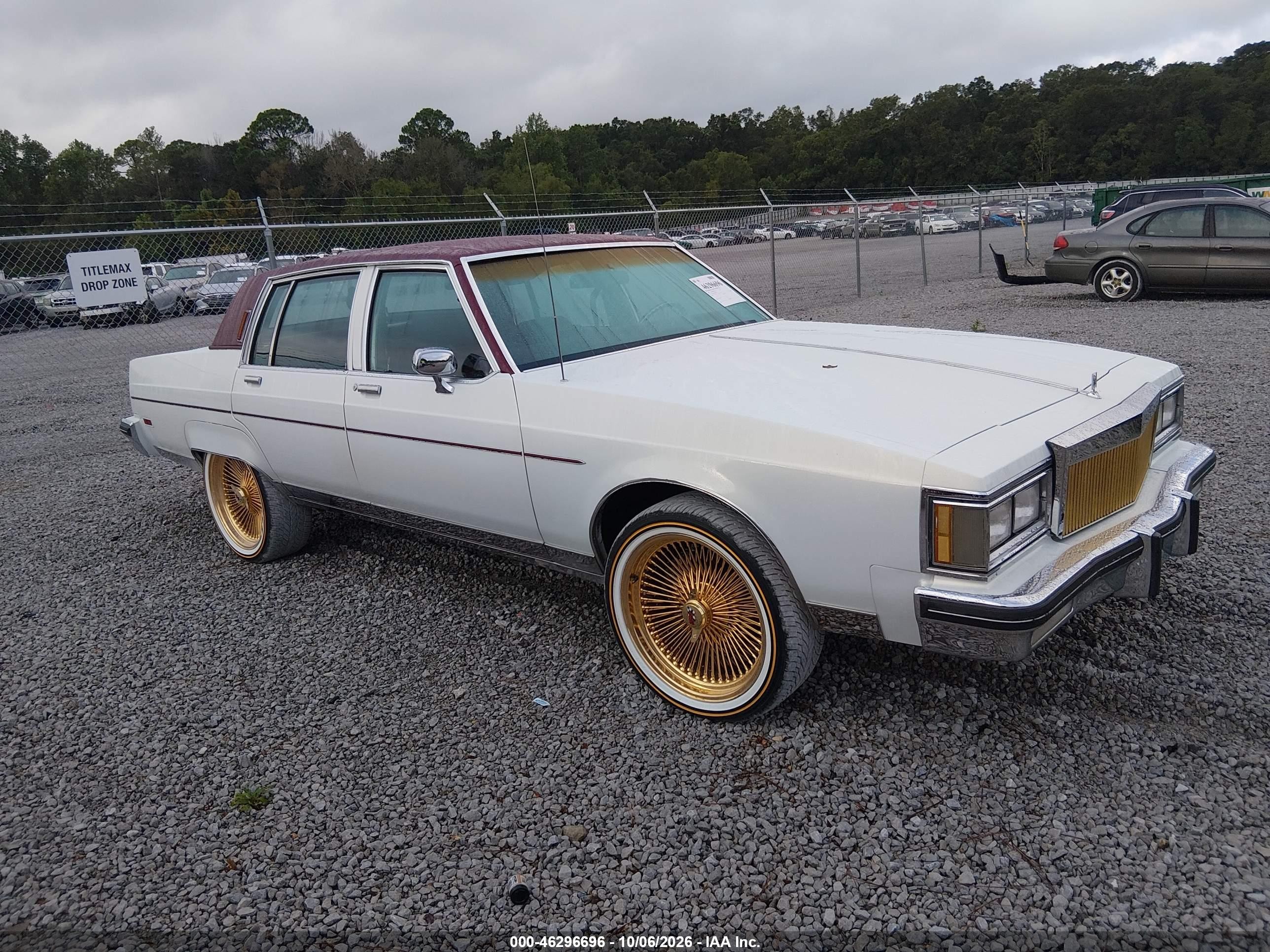 1983 Oldsmobile 98 VIN 1G3AX69Y6DM870376 — IAAI salvage auction photo
