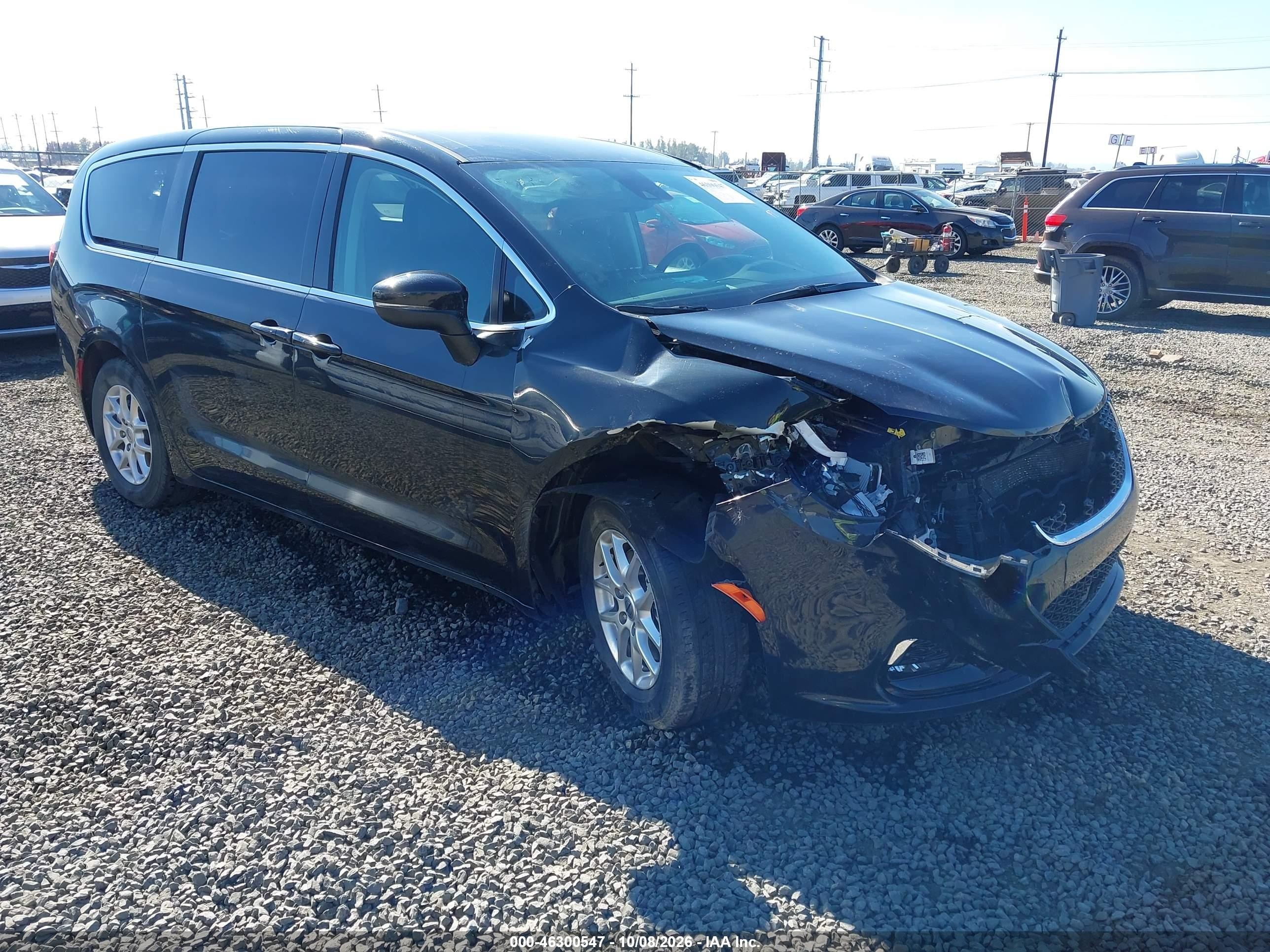 2023 Chrysler Pacifica VIN 2C4RC1BG8PR620593 — IAAI salvage auction photo