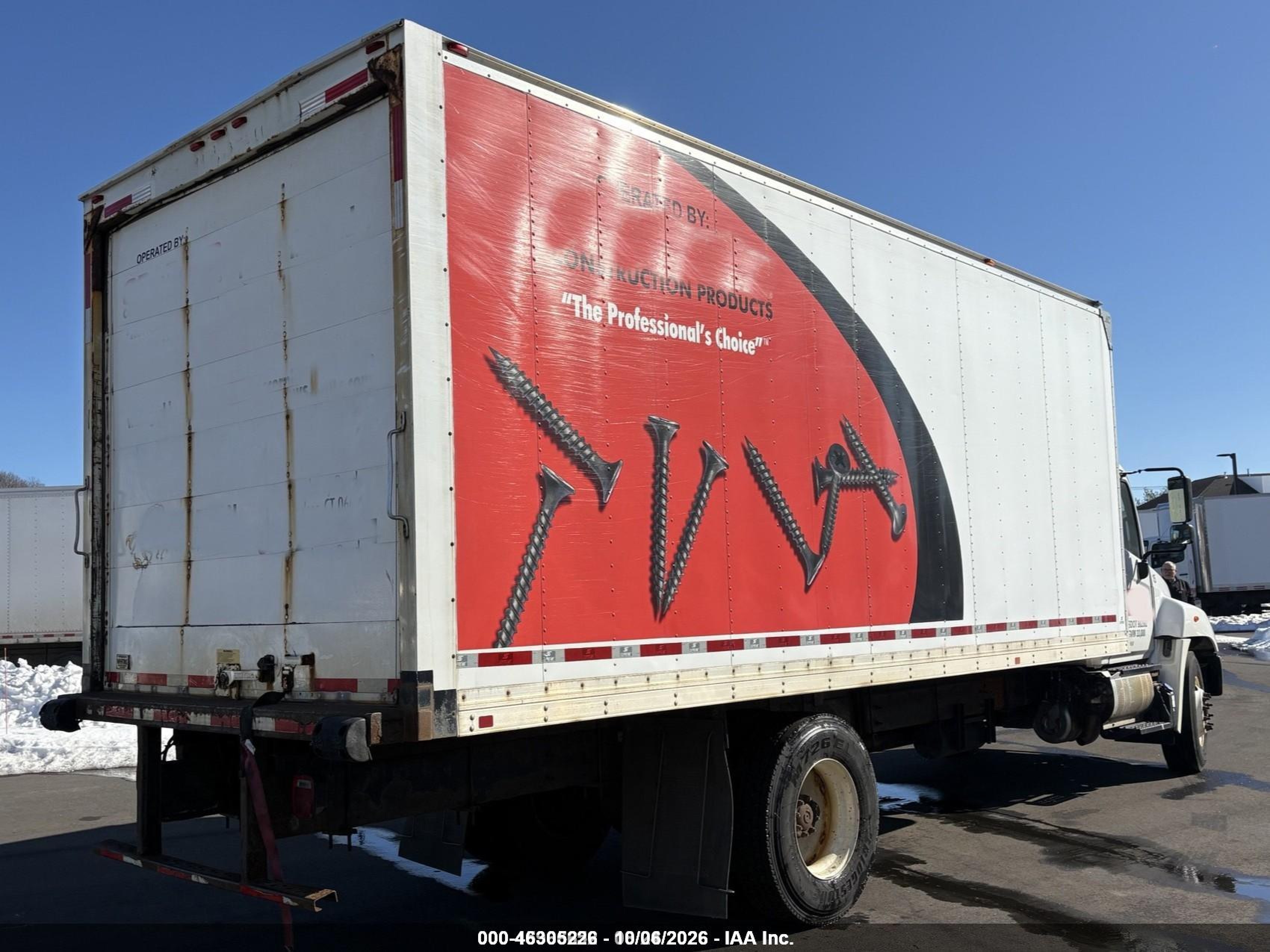 2018 Hino 338 VIN 5PVNV8JR4J4S51228 IAAI salvage auction — Unknown, Clear (Connecticut), sold $1,775 on 2026-10-07 (photo 3)