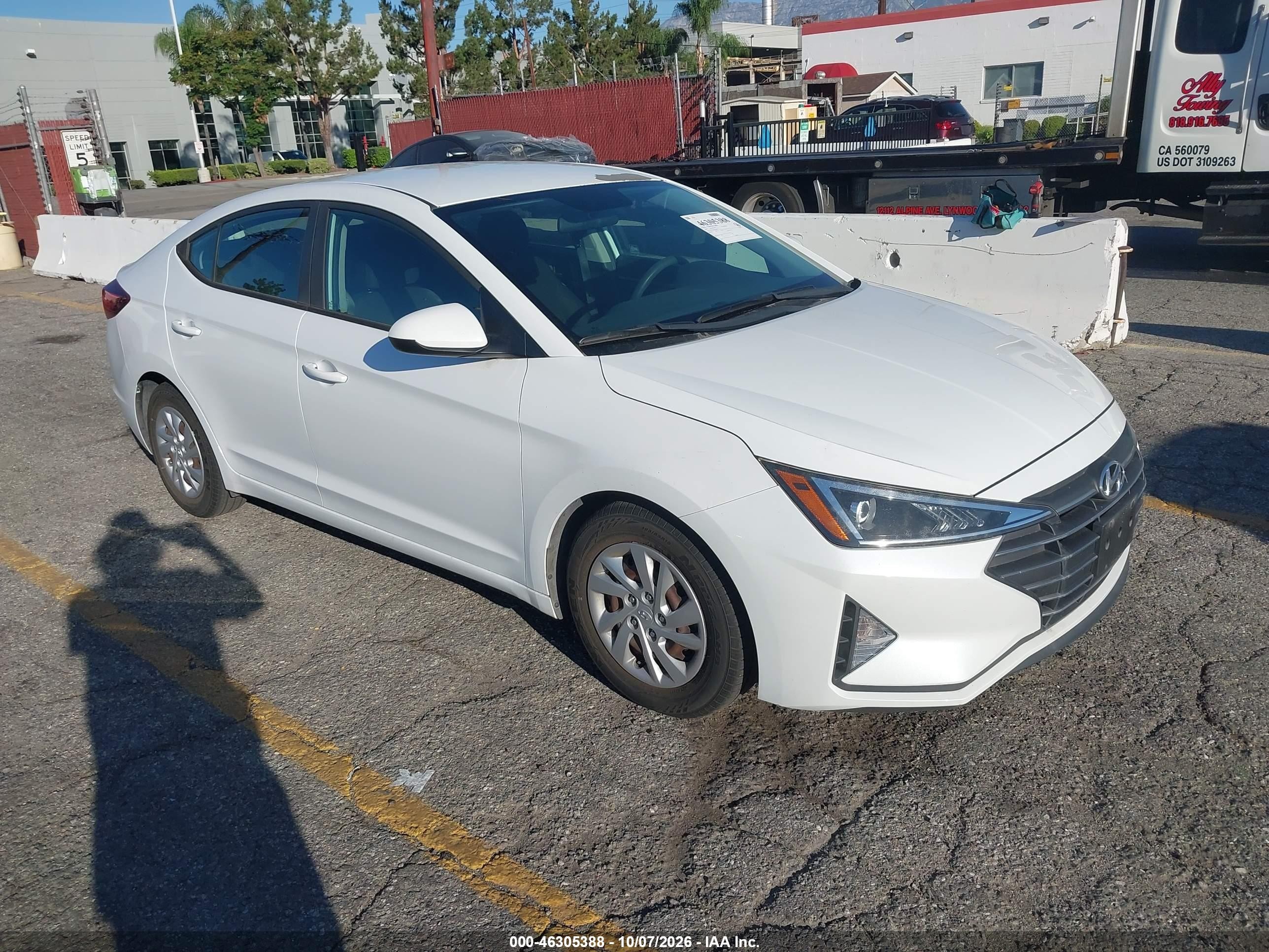 2019 Hyundai Elantra VIN 5NPD74LF4KH492882 — IAAI salvage auction photo